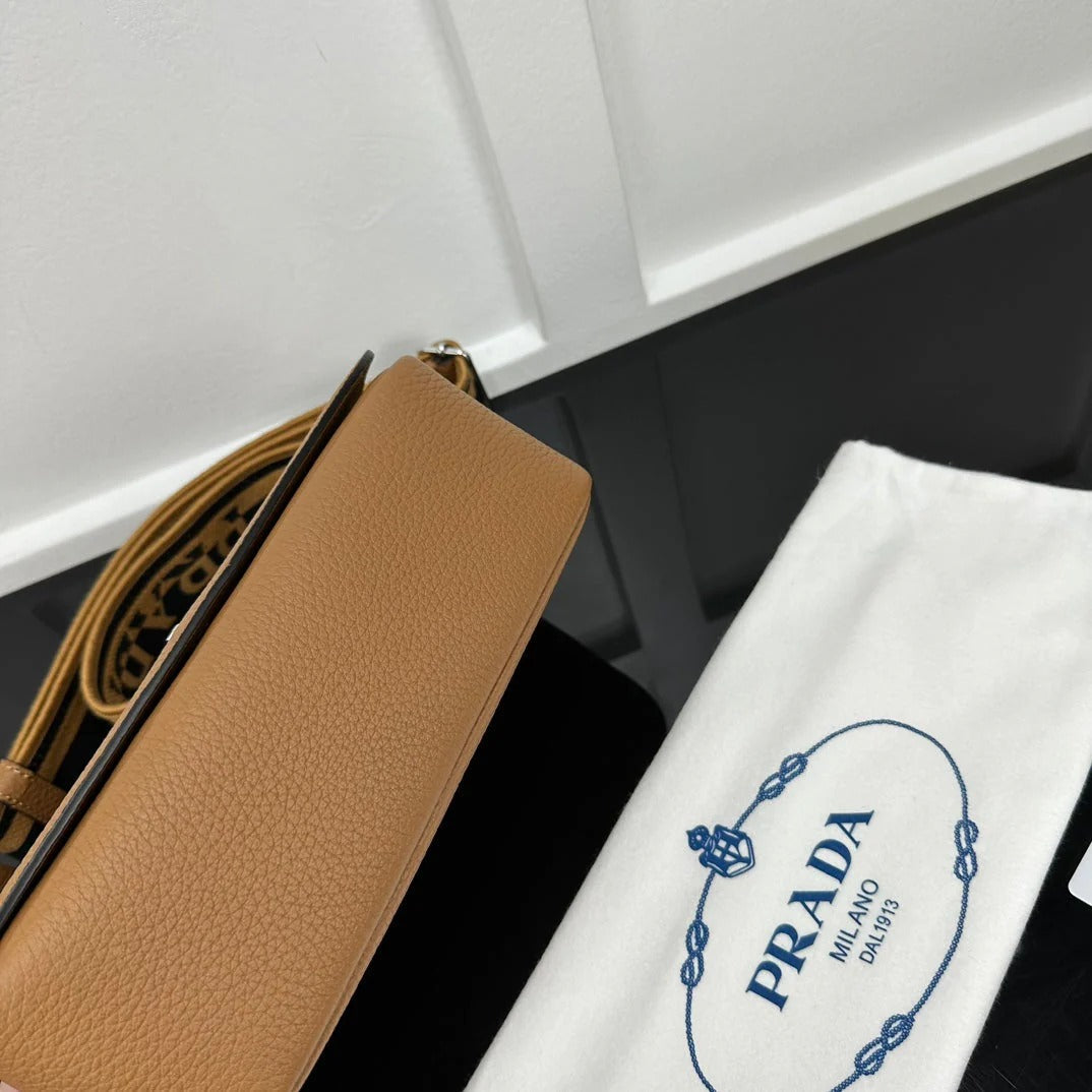 Prada 2026 Shoulder Bag 23cm Calfskin