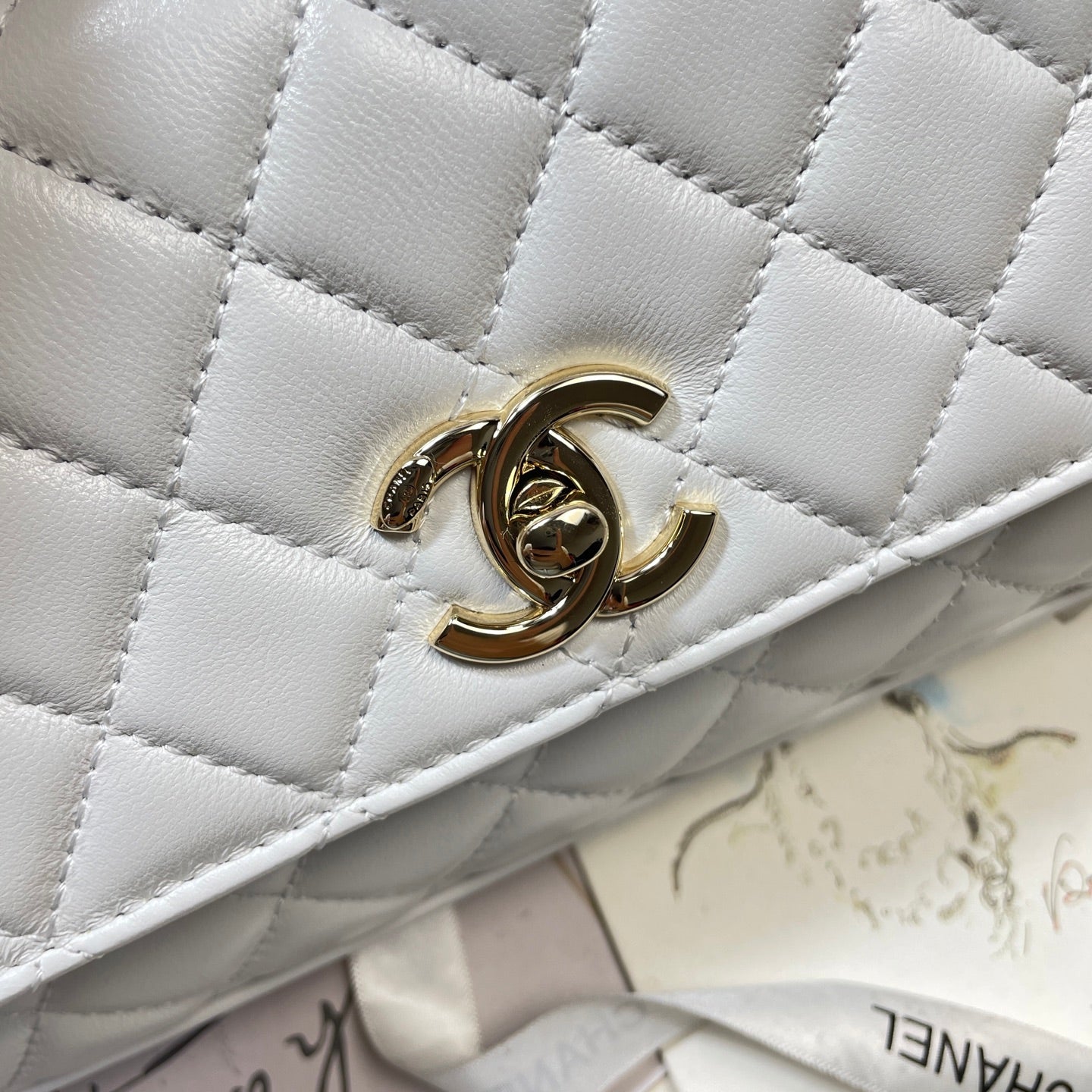 CC Maxi Flap Bag with Top Handle 31.5cm White Lambskin