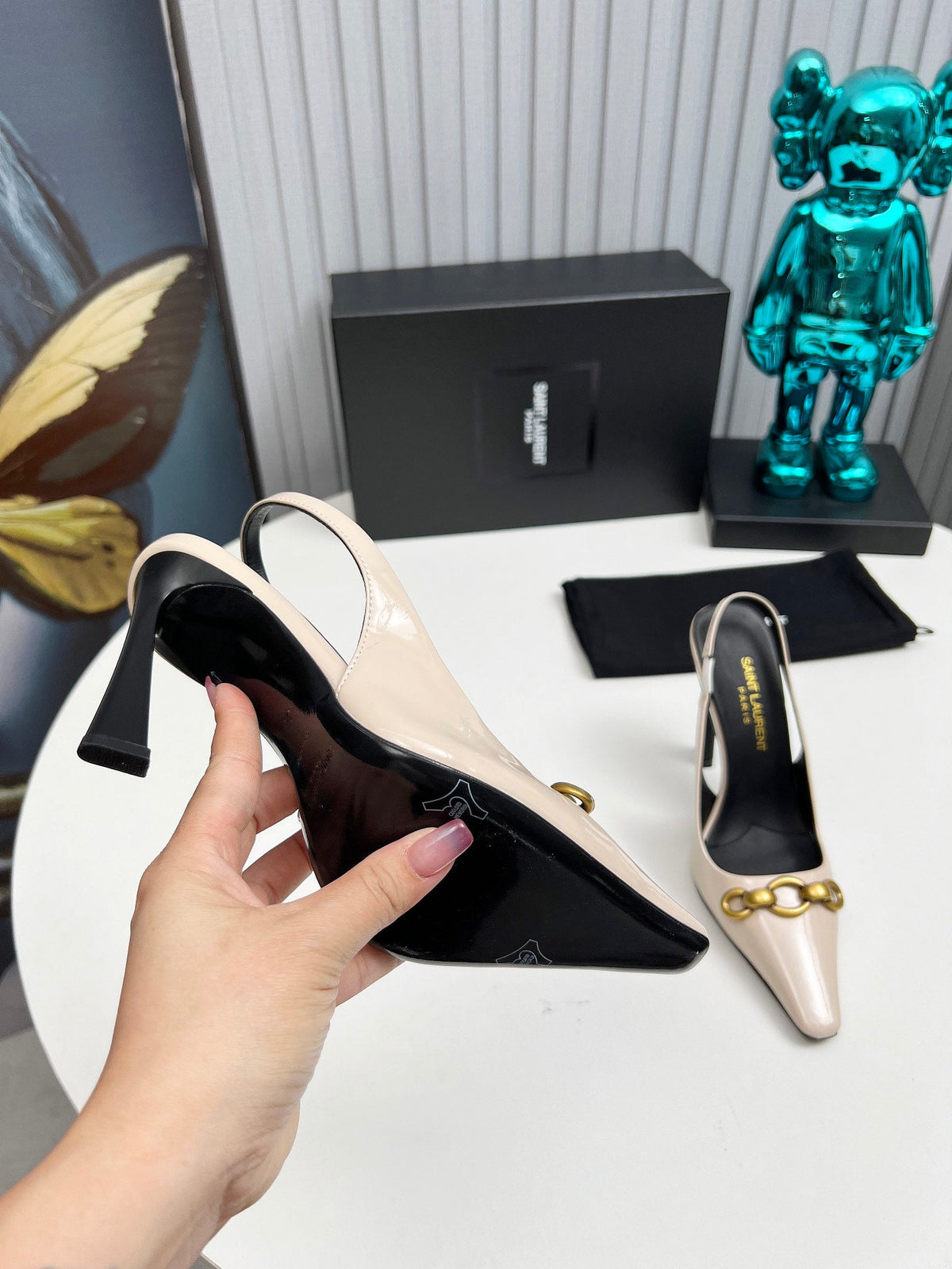 YSL Hermione Slingback 11cm Beige Patent Leather 680407
