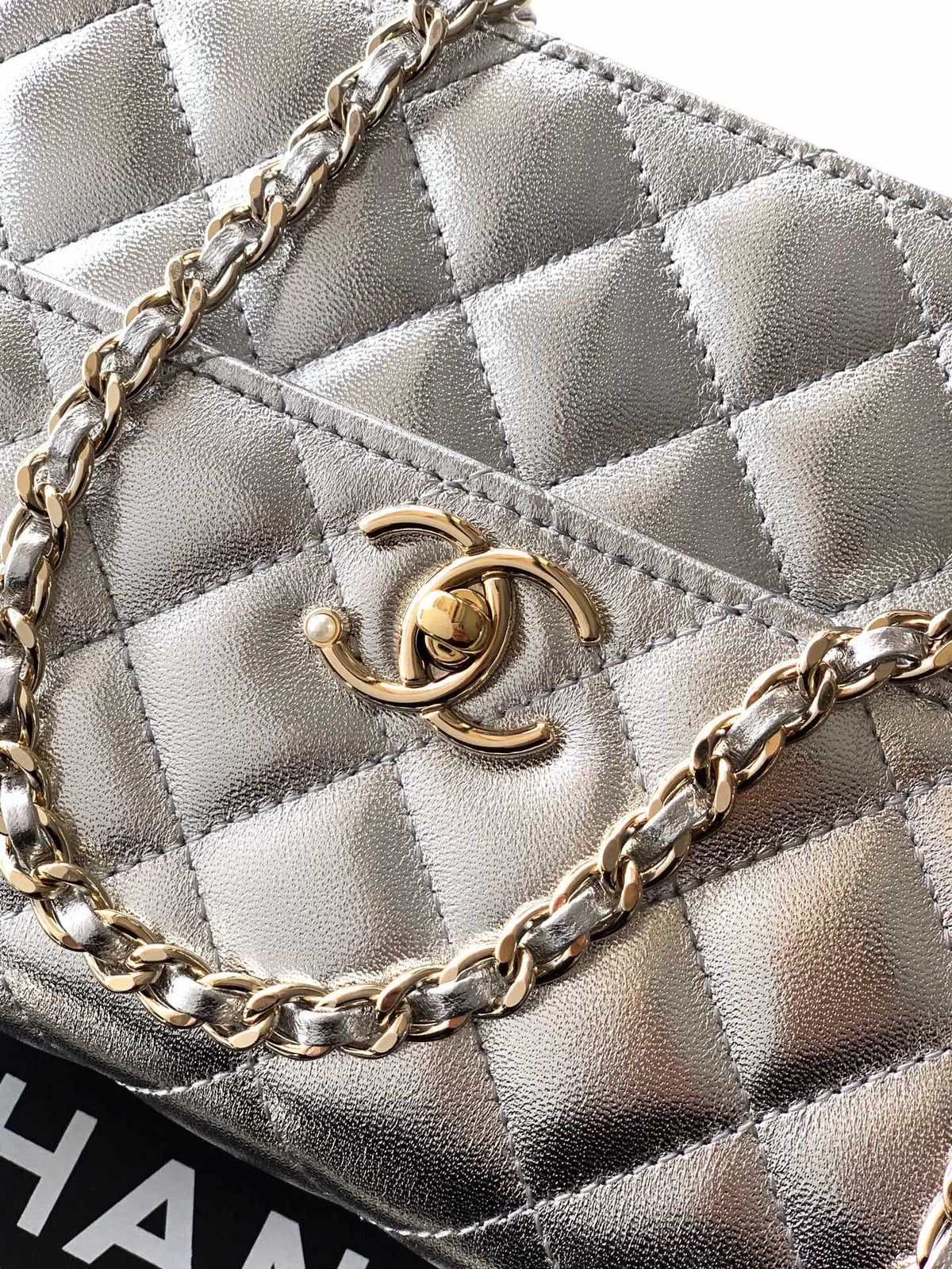 CC Mini Flap Bag 17.5 With Handle Sliver Metalic Lambskin