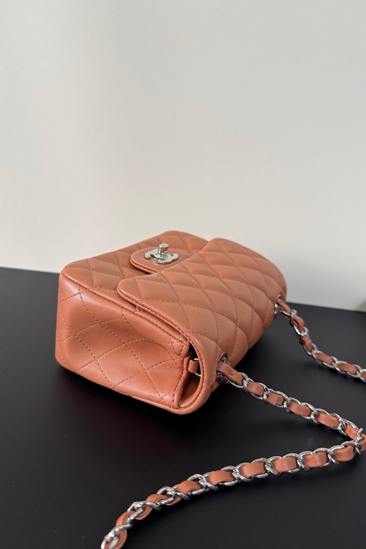 CC Flap Bag 17cm Brown Brick Sheepskin SHW 284818