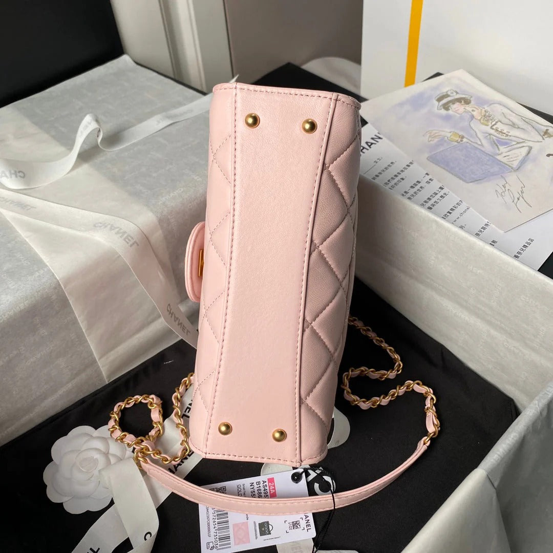 CC 25S FLAP BAG 21 CM IN LIGHT PINK LAMBSKIN WITH TOP HANDLE