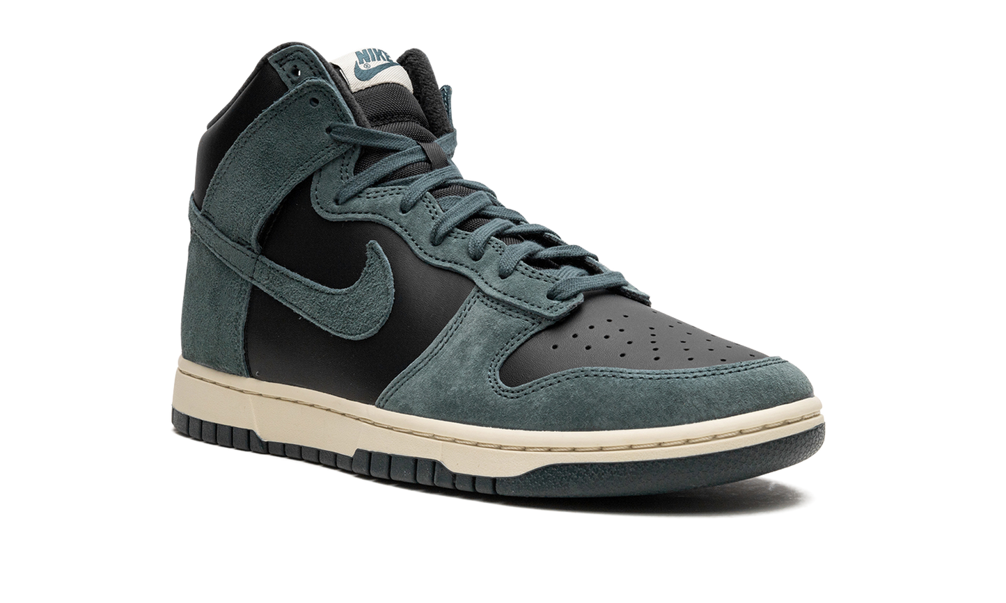 Dunk High "Faded Spruce" DQ7679 002