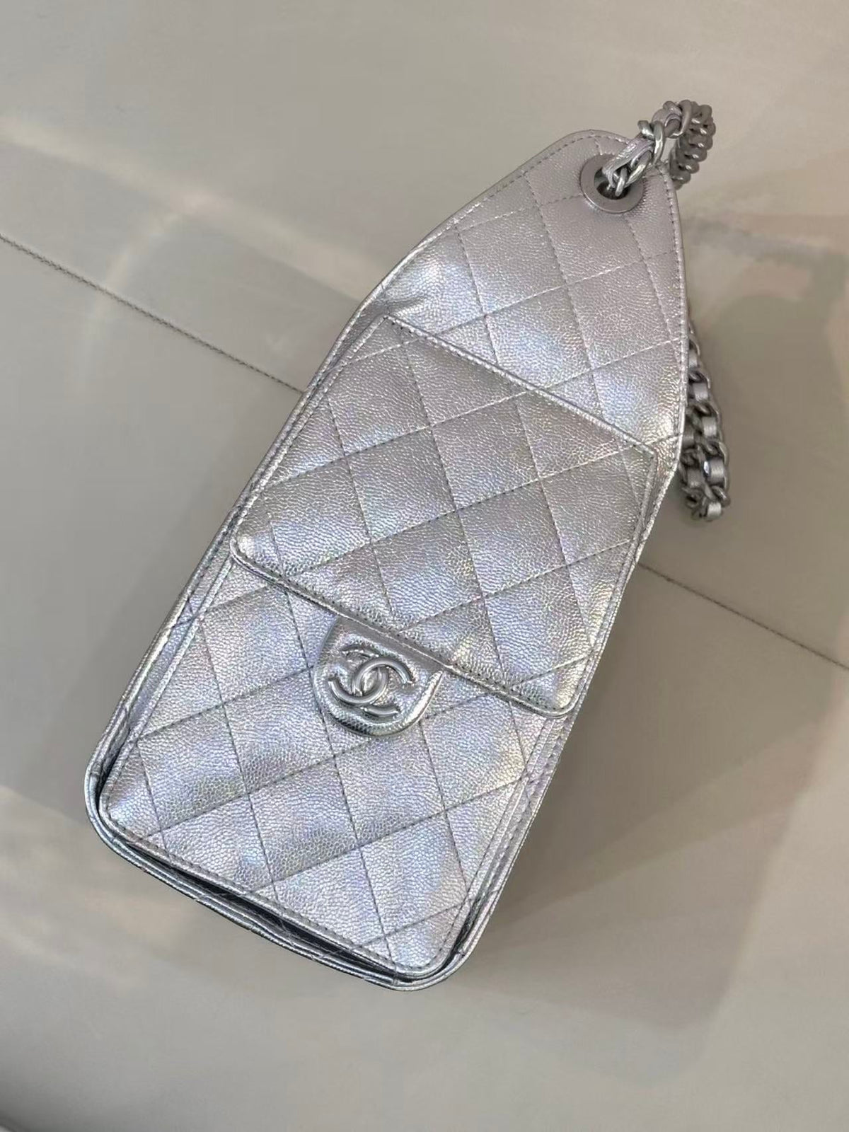 CC Cruise 25/26 Small Handbag Sliver Caviar Leather