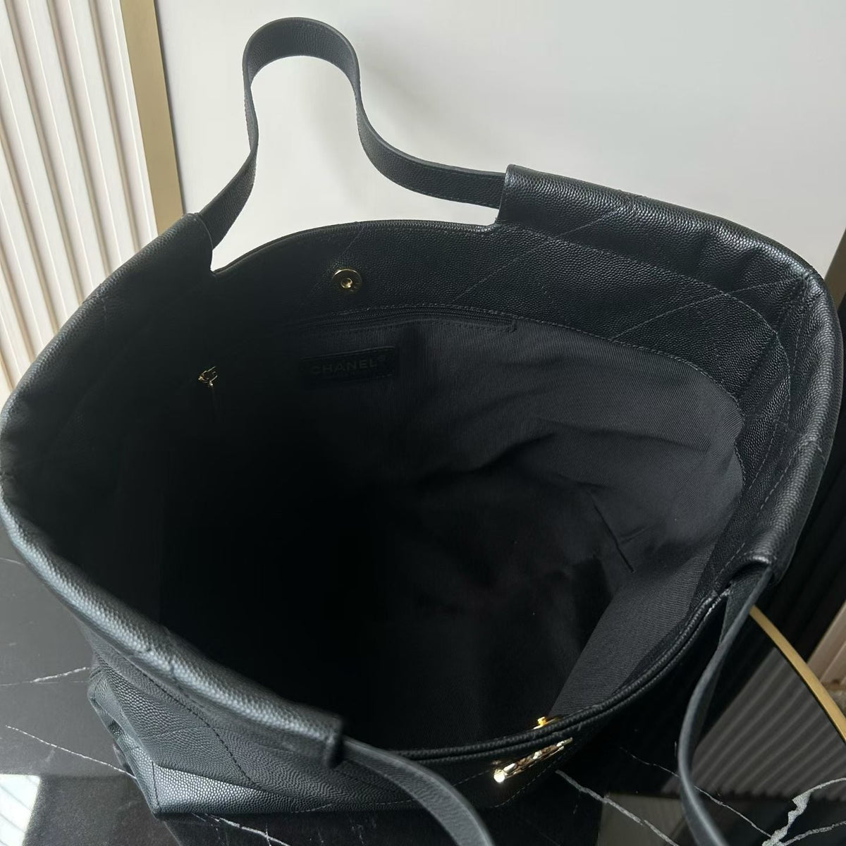 CC 26P Preppy Tote Bag 30cm Black Grained Calfskin