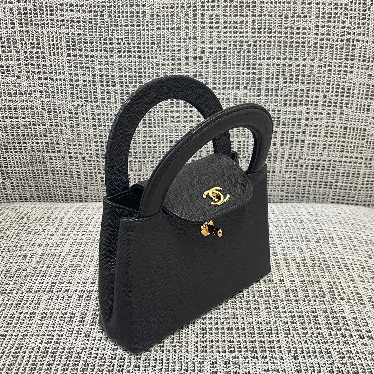 CC Vintage Mini Kelly Handbag 25cm Black Caviar Leather