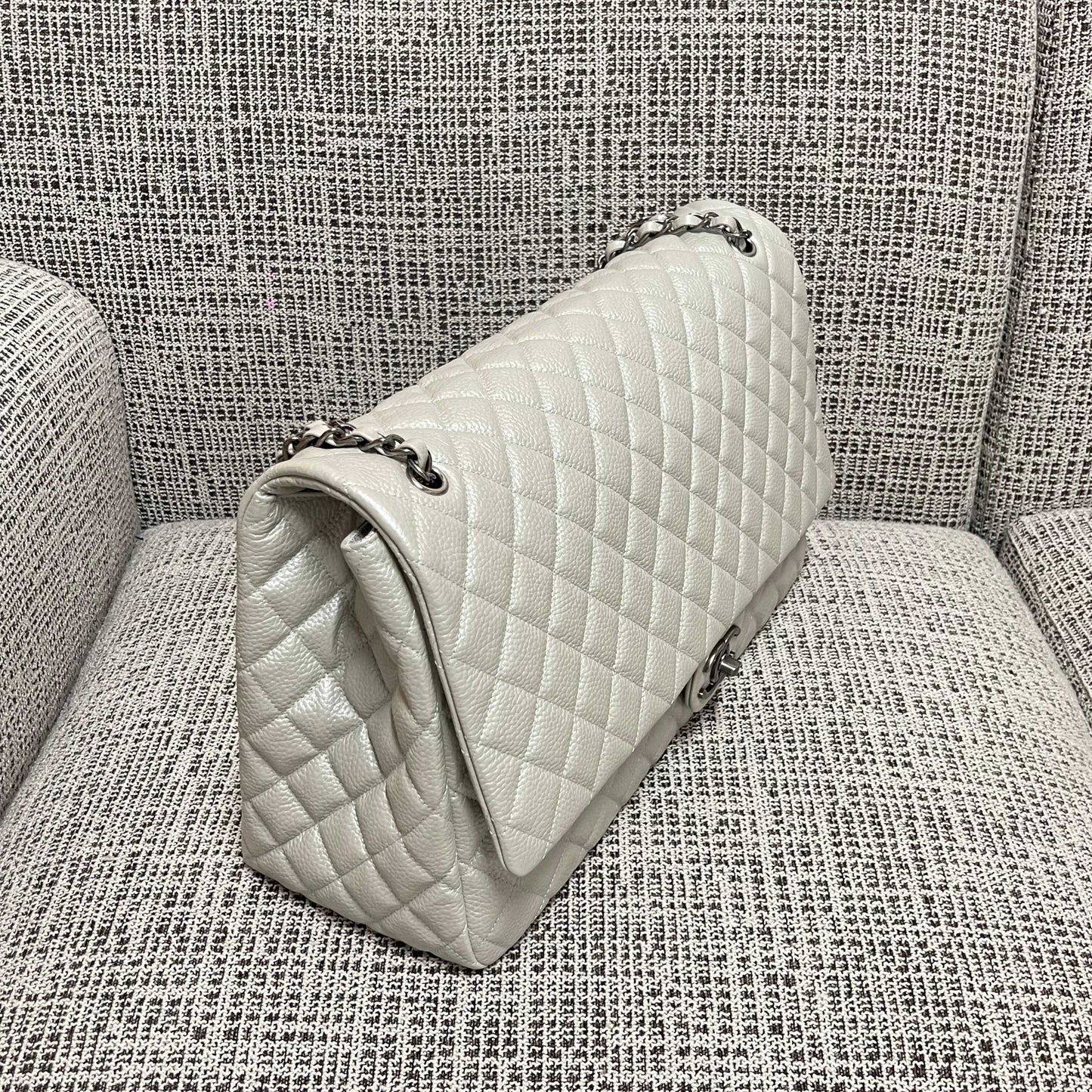 CC Classic Flap Bag 46.5cm Pearl White Caviar Calfskin Leather SHW
