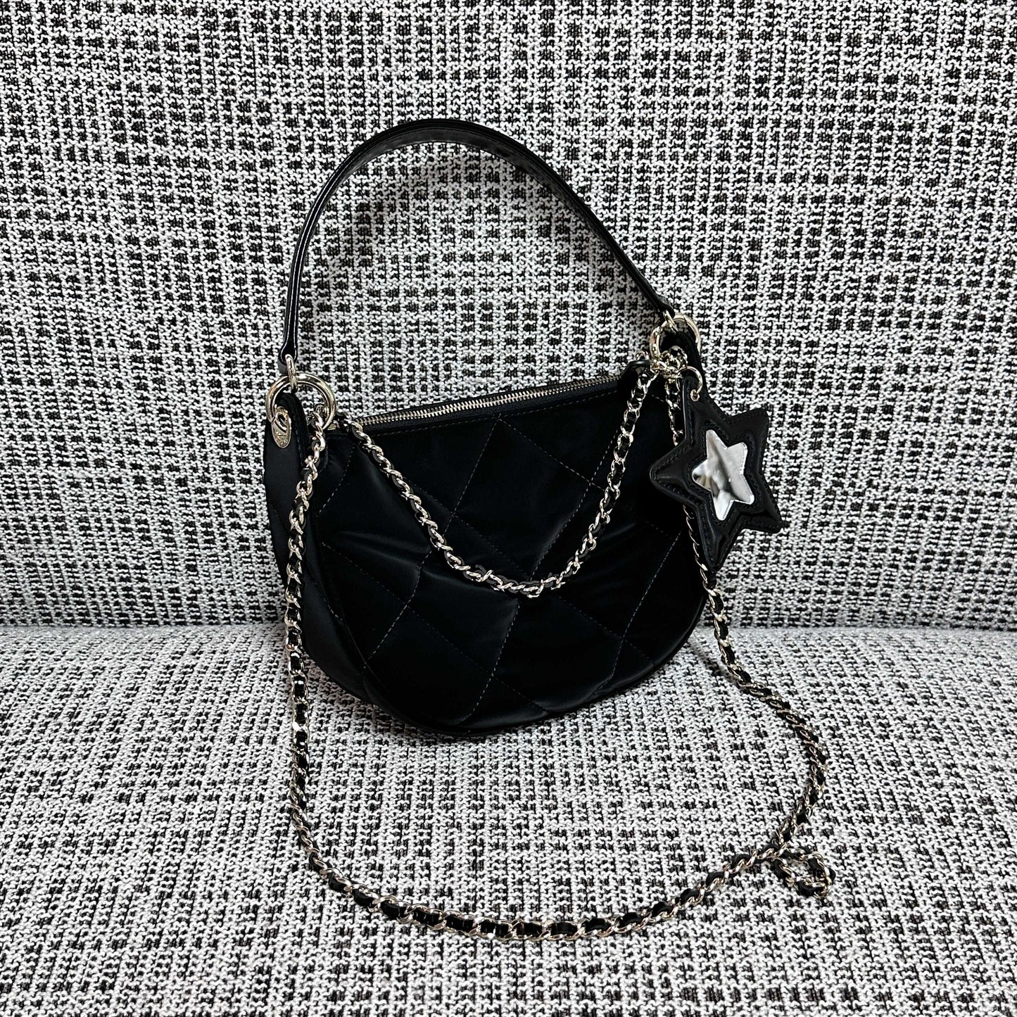 CC Coco Neige Clutch With Chain Star Charm 22cm Black Velvet