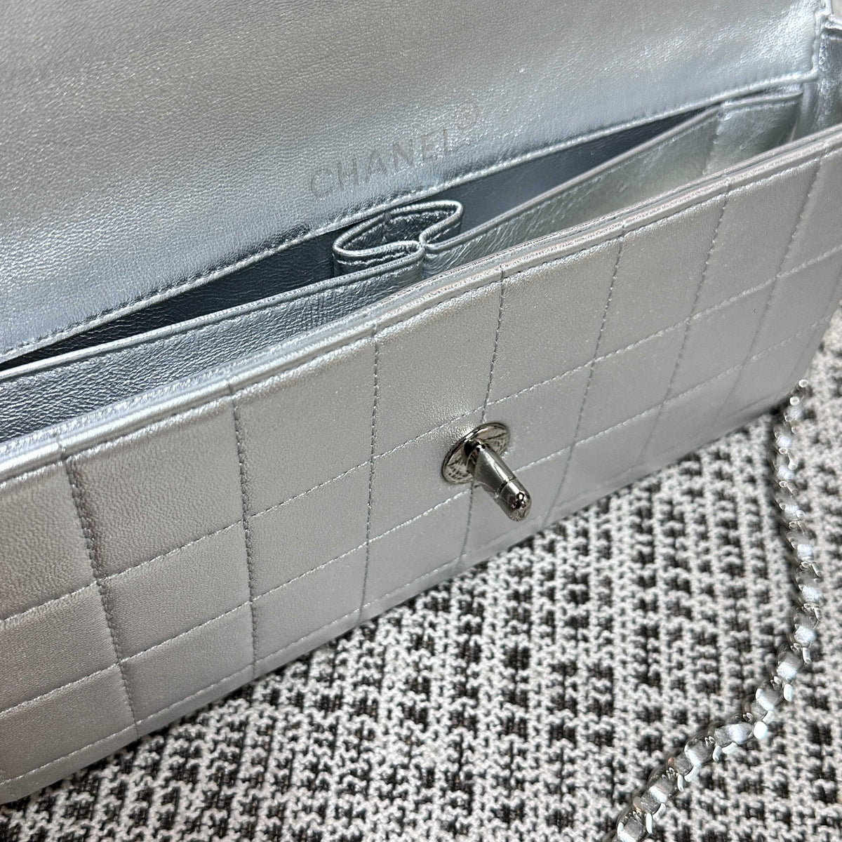 CC East-West Flap Bag 26cm Silver Lambskin