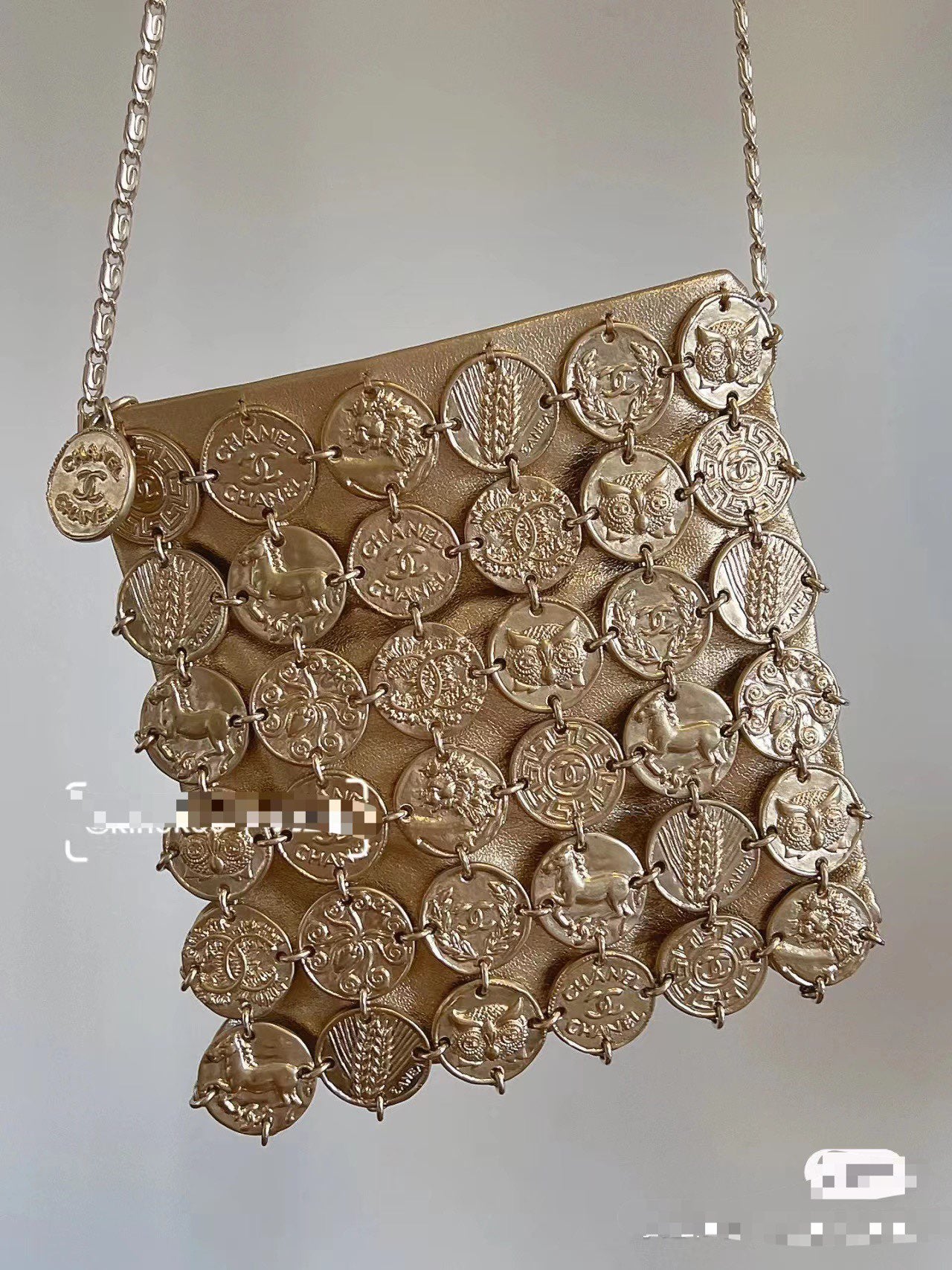 CC Paris-Greece Medallion Crossbody Bag 19 Gold Lambskin Leather