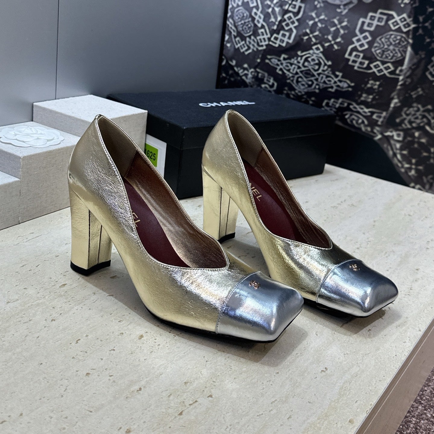 CC Square Toe Block Heel Pumps 90mm Gold Metallic Patent Leather 896864
