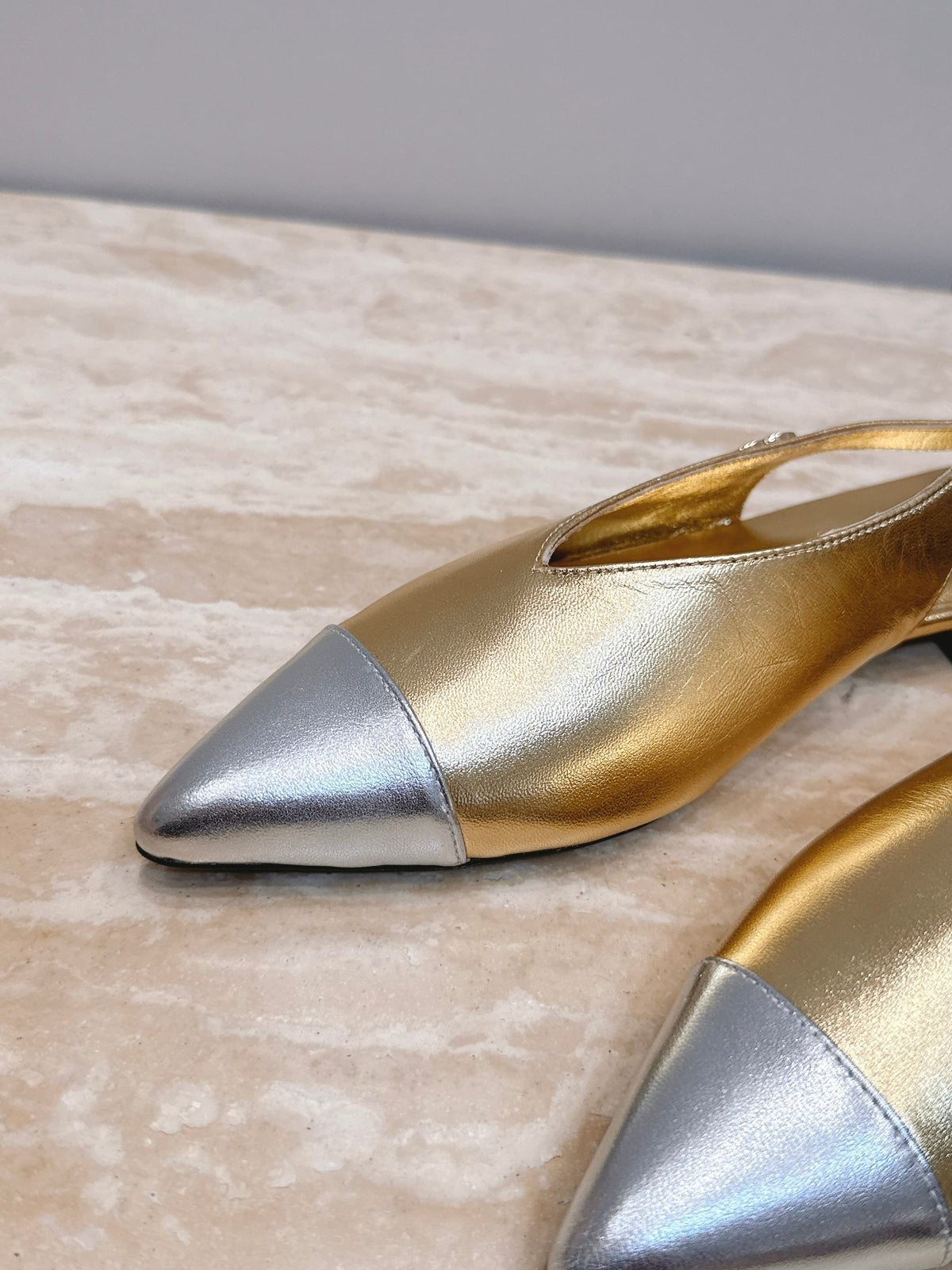 CC Métiers d'Art 2026 Slingback Flats Gold Metallic Lambskin 898972