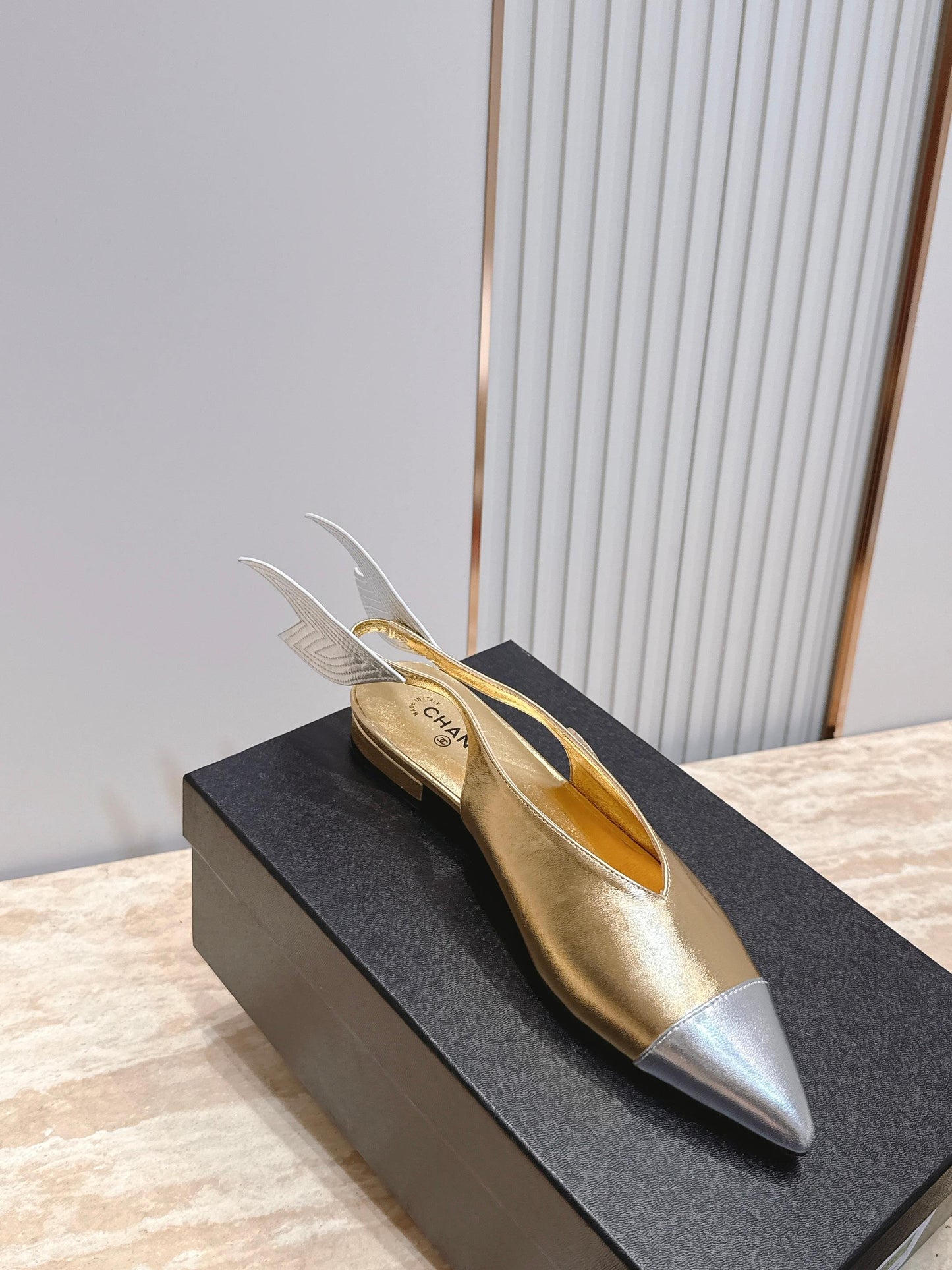 CC Métiers d'Art 2026 Slingback Flats Gold Metallic Lambskin 898972