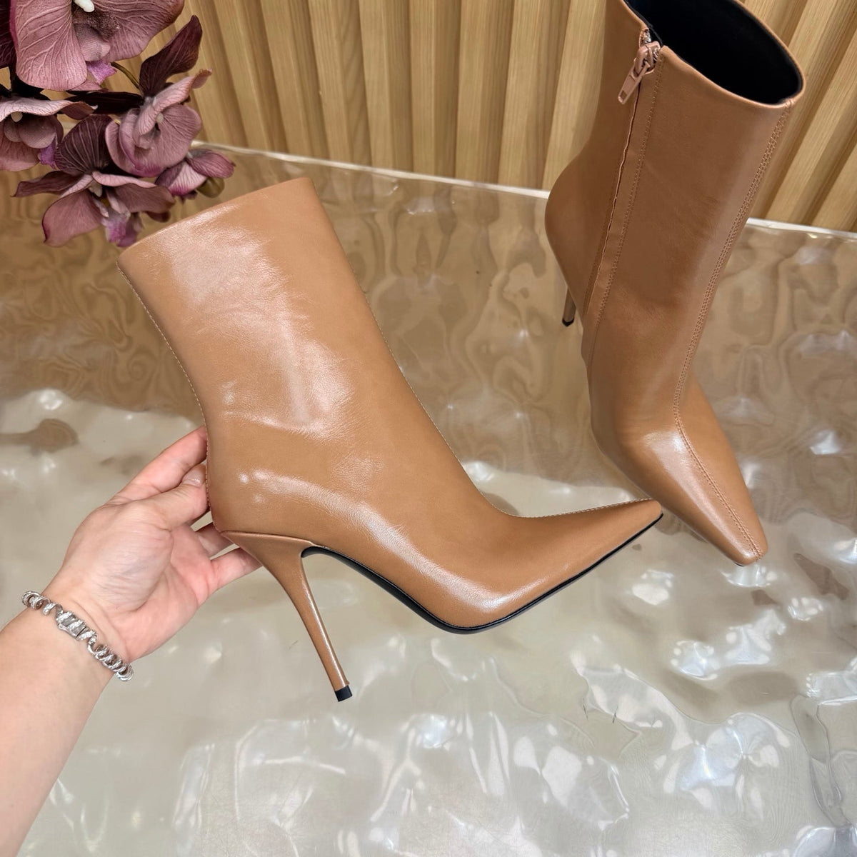 YSL Pointed-Toe Stiletto Ankle Boots 8CM Beige Leather 955830