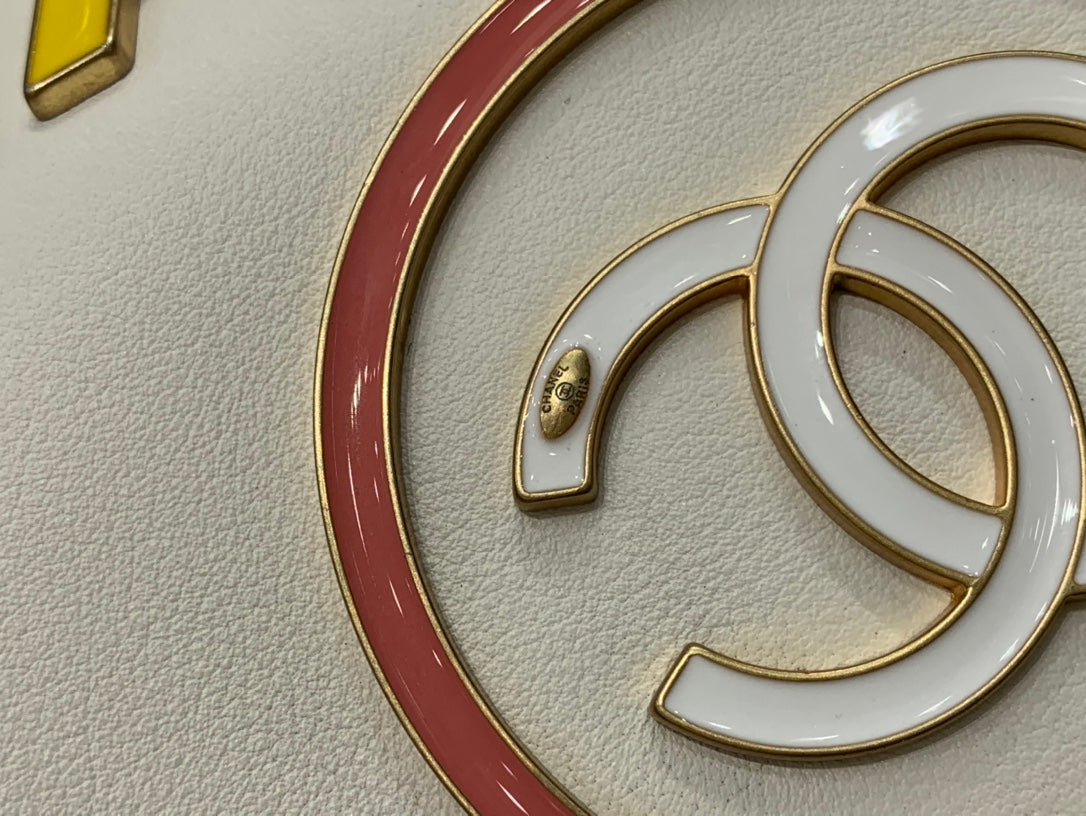 CC DEAUVILLE TOTE BAG 39CM WHITE CALFSKIN MULTICOLOR LOGO