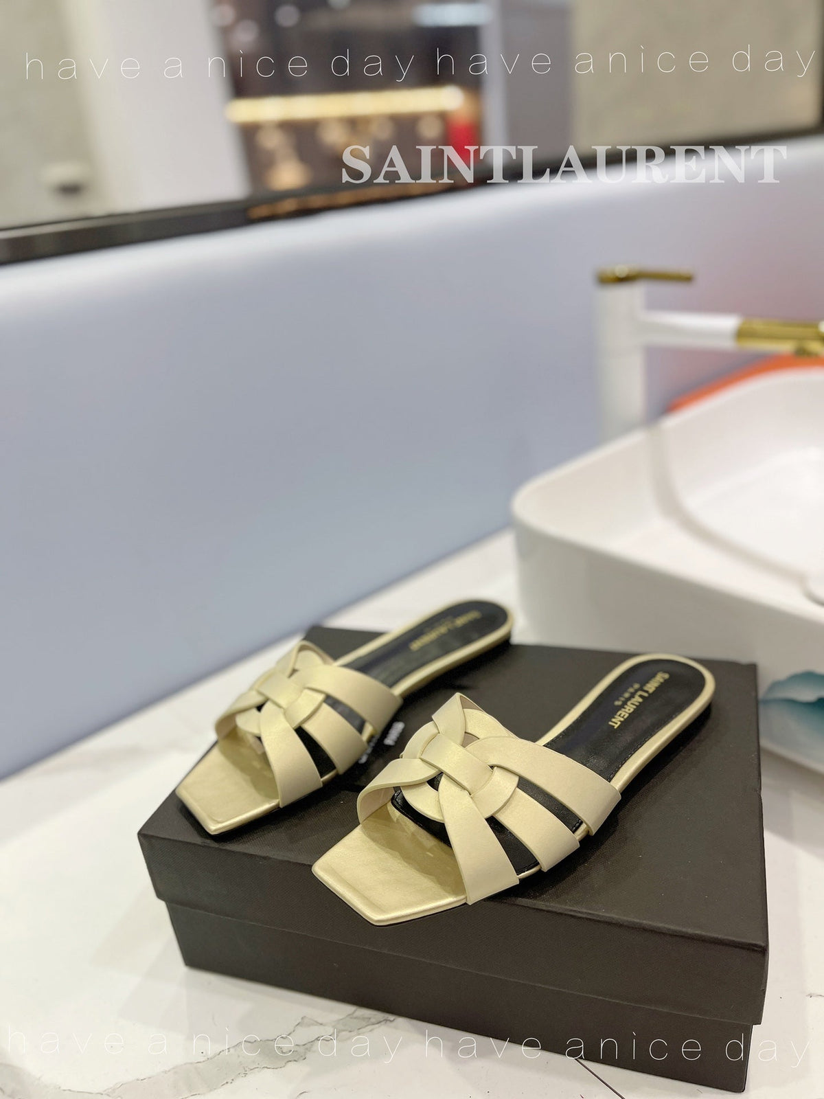 SL TRIBUTE SLIPPERS PASTEL YELLOW CALFSKIN