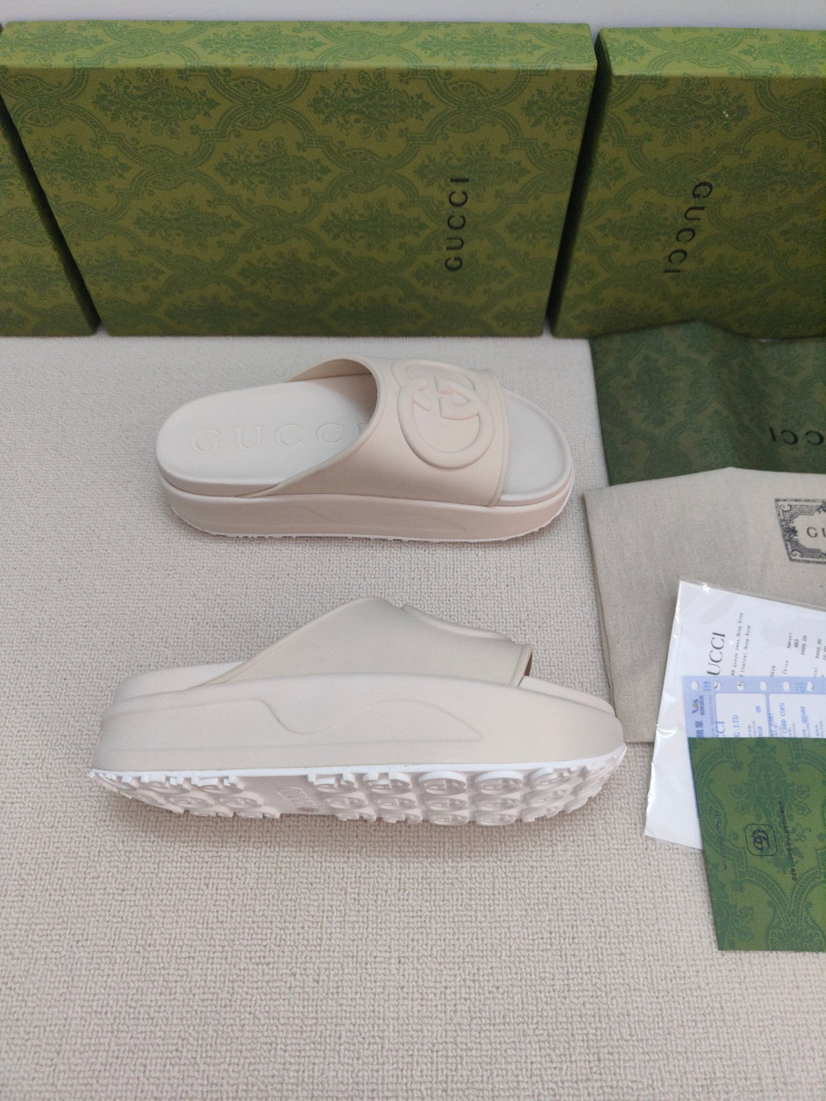 GG Lide Sandal With Interlocking Cream Rubber 788124