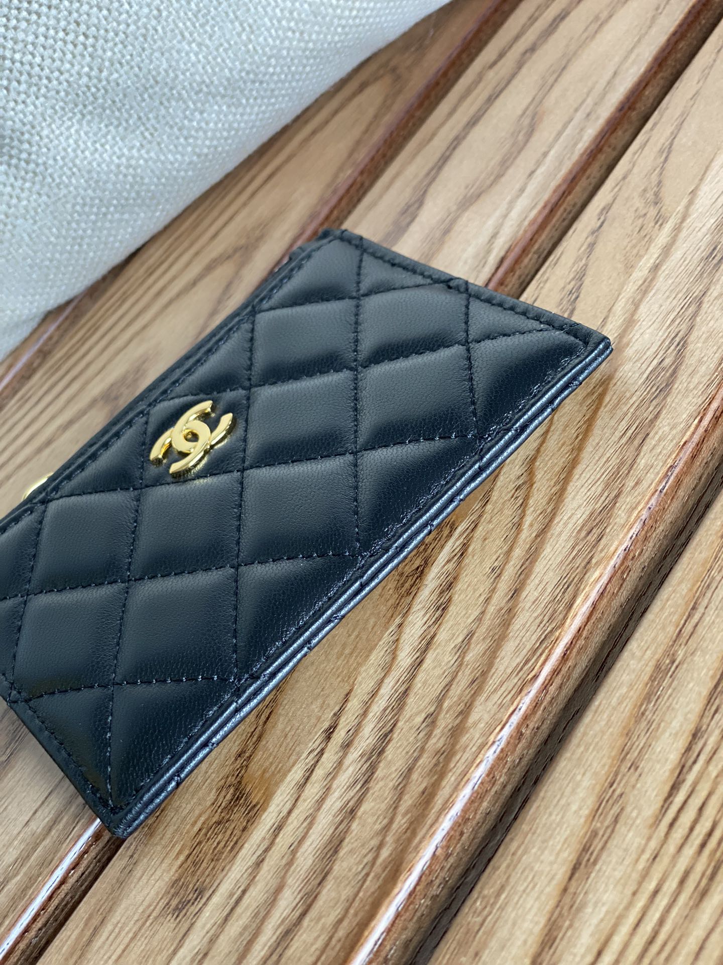 CC A84105 Coin Case Black Gold Metal Lamskin 240723