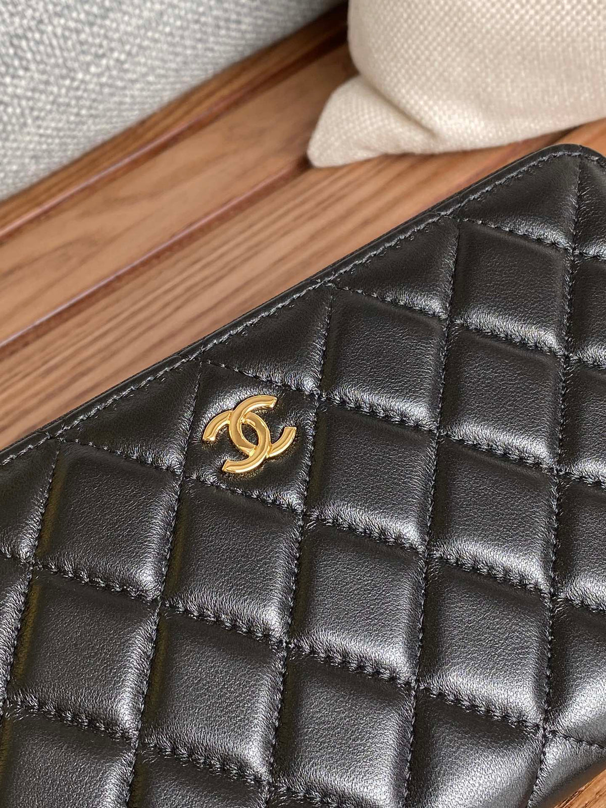 CC Zippy Long Wallet 19.5cm Black Sheepskin GHW 223941