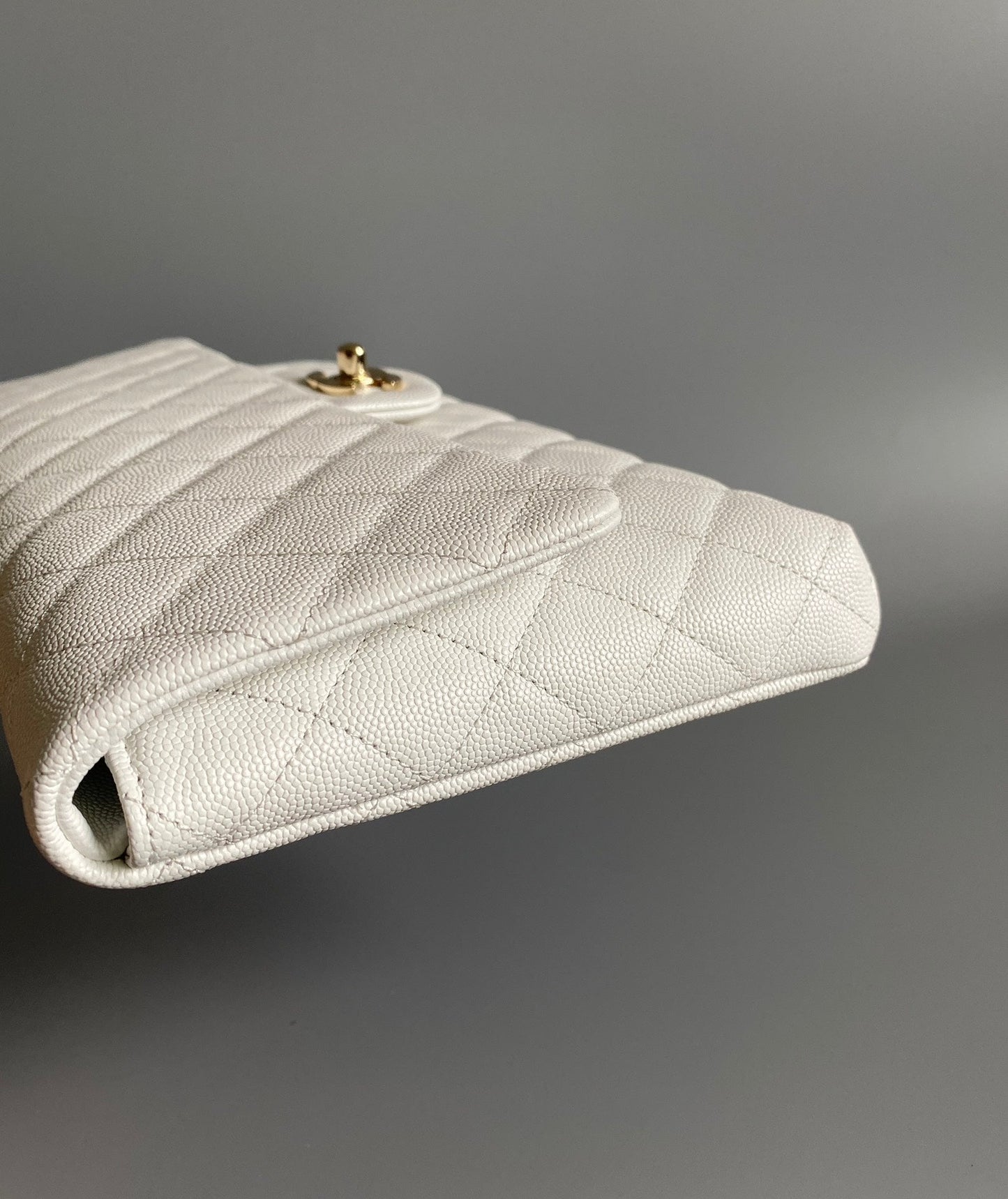CC Handbag 28cm White Caviar Leather