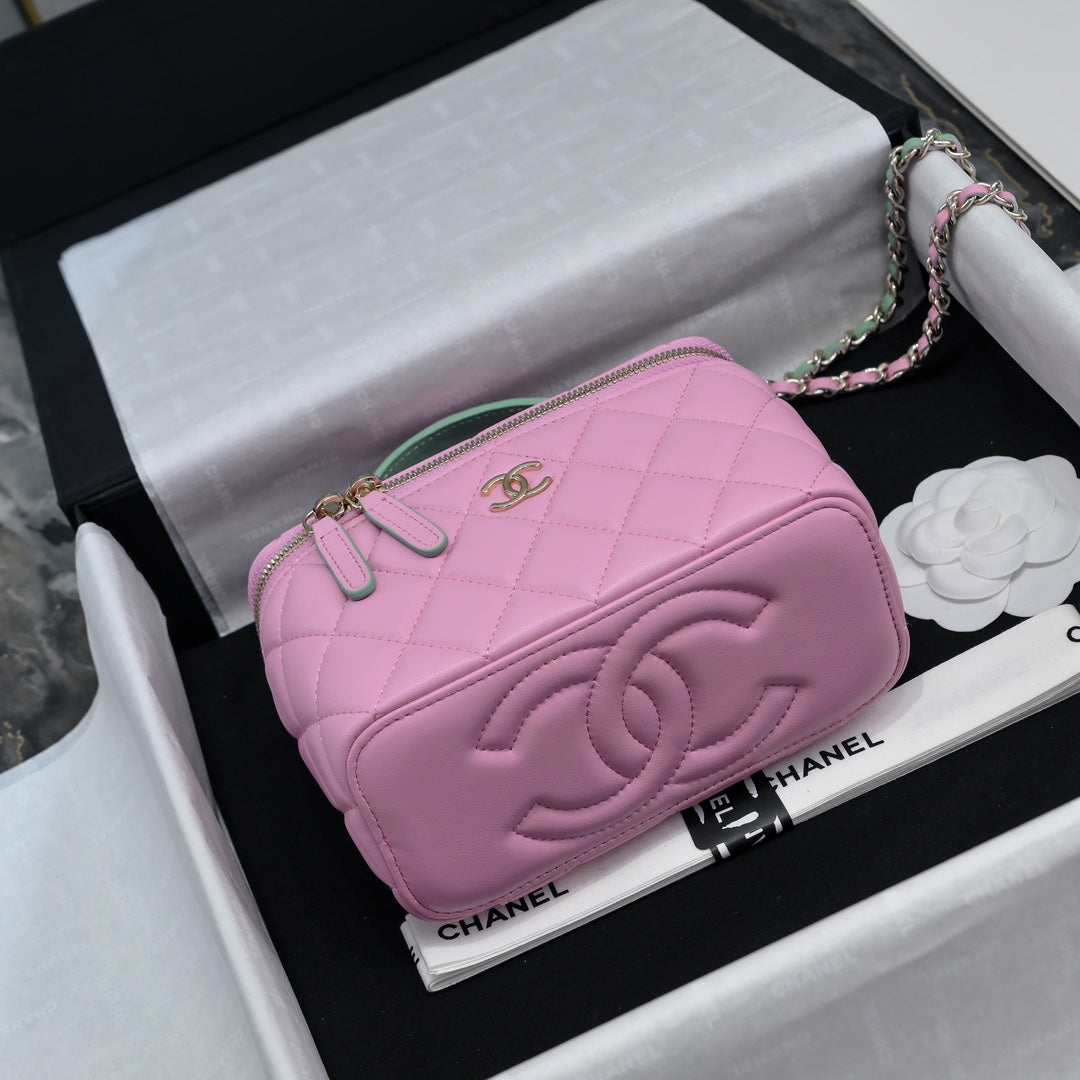 CC 26s Vanity Case Deep Pink Quilted Lambskin 286280