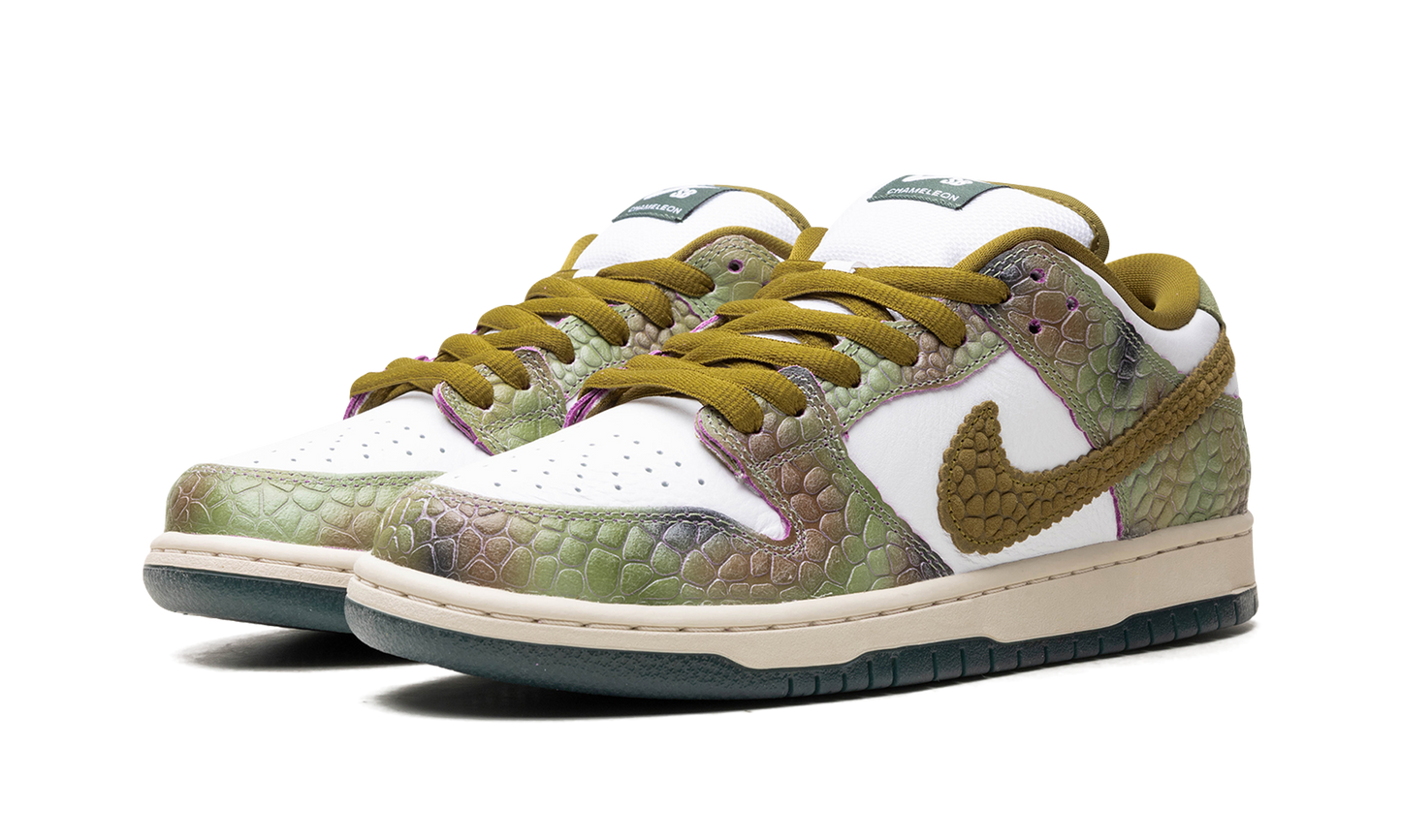SB Dunk Low "Alexis Sablone - Chameleon" HJ3386 300