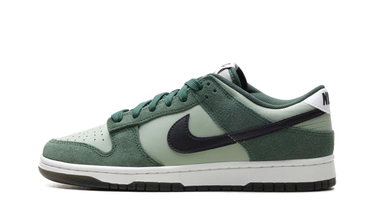 Dunk Low Retro SE "Jade Horizon / Fir" IB6399 301