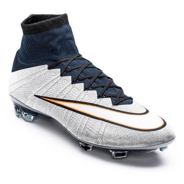 Superfly 4 Elite FG Sliver CR7