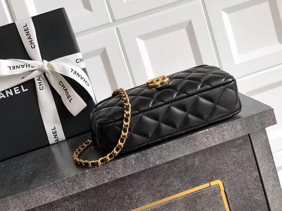 CC 25A Touch Phone Holder Bag 17.5cm with Chain Black Lamskin