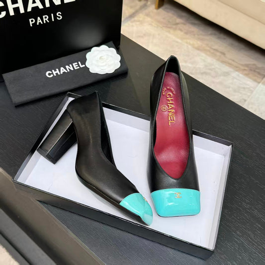 CC Spring-Summer 2026 Pump 9cm Mint Blue Black Patent Leather Sheepskin