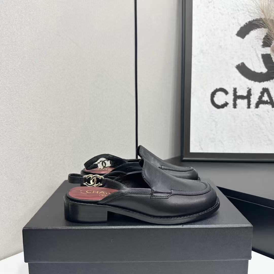 CC Spring/Summer 2026 Mocassin Slingback Black Burgundy Leather GHW