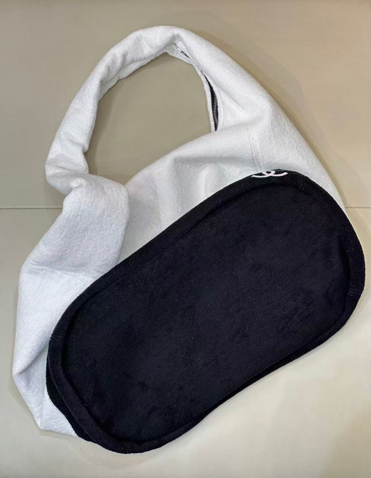 CC 2026 Beach Bag White Black Cotton (Bag+Small Bag+Towel)