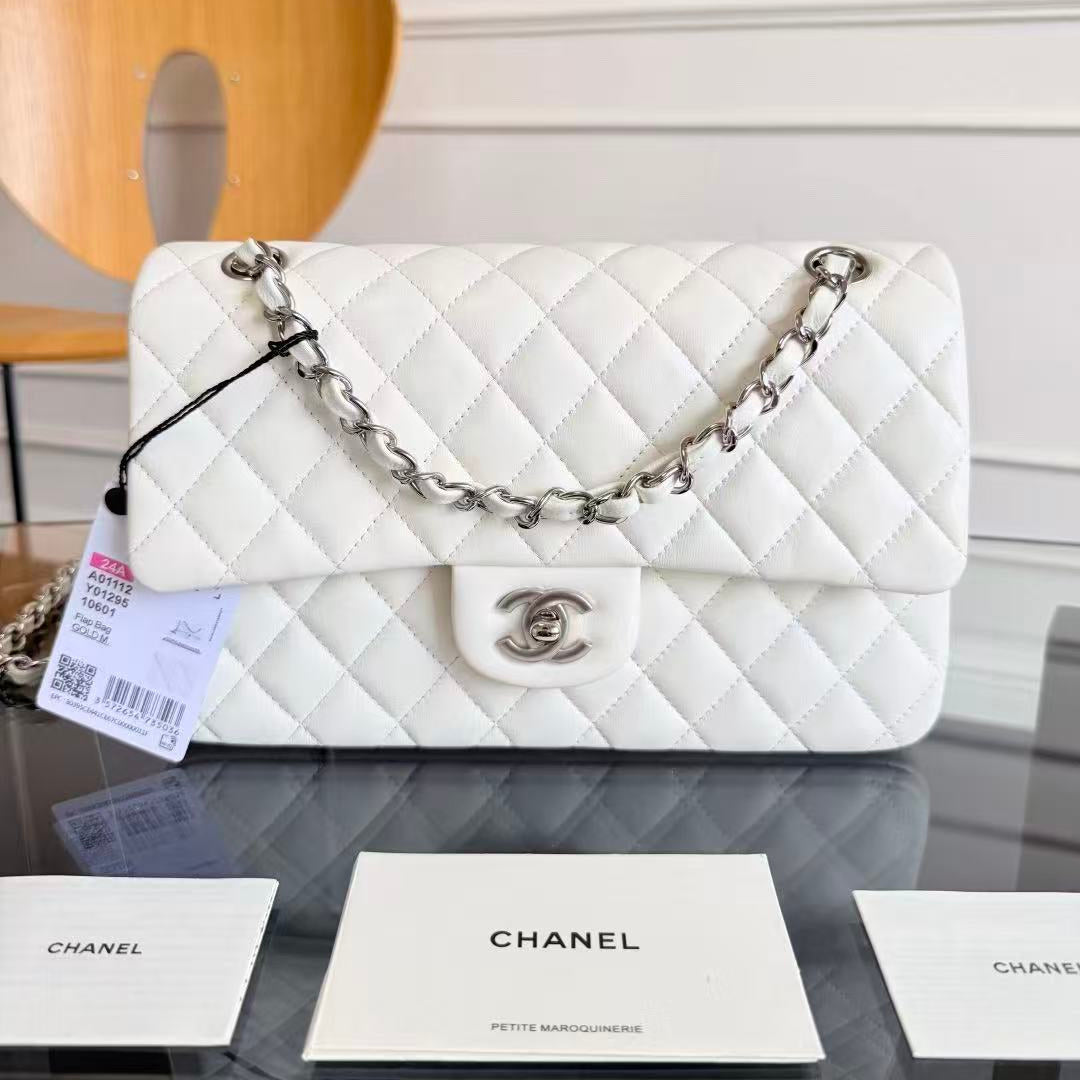 CC Flap Bag Jumbo 23cm White Lambskin Silver Hardware