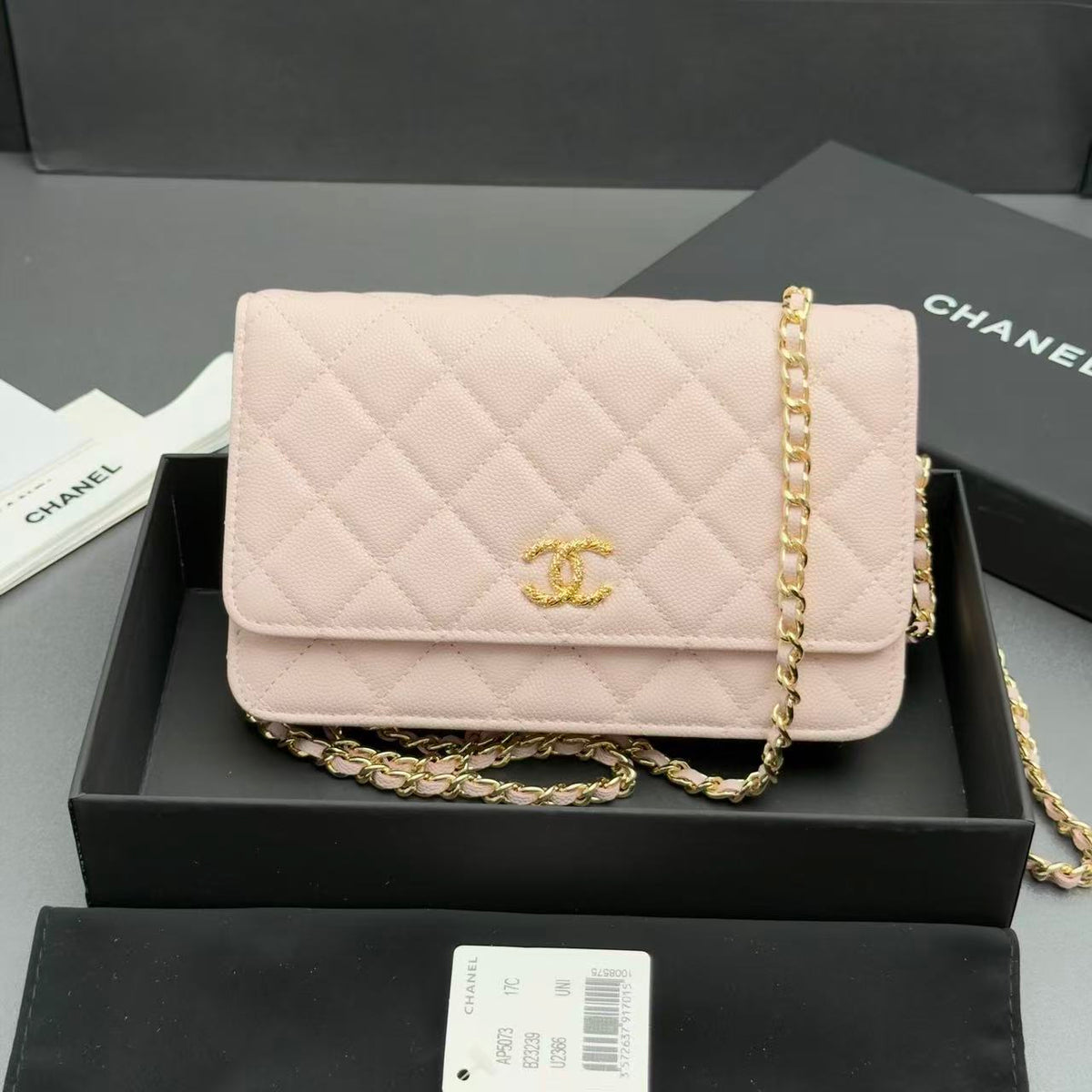 CC 26s WOC 19cm Light Pink Caviar Gold Hardware