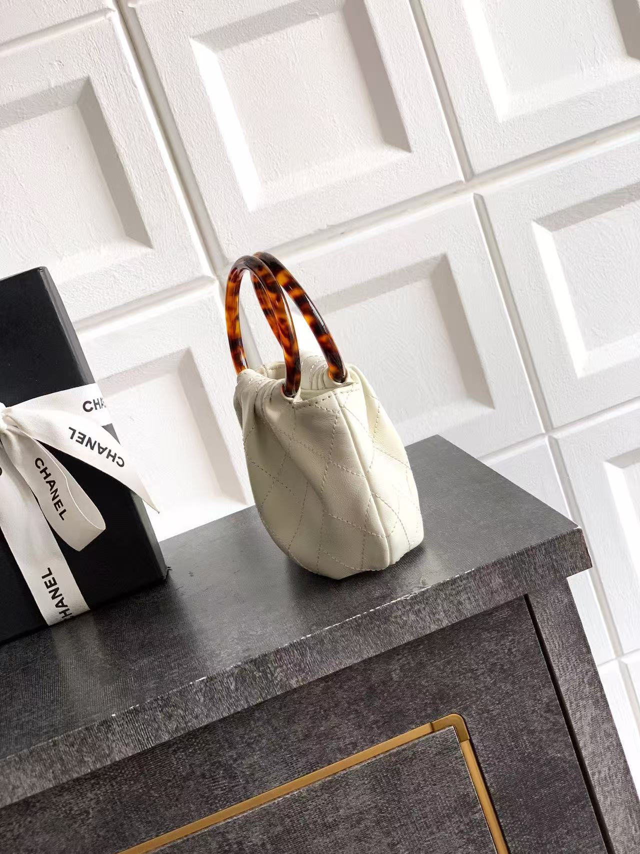CC 25s Hobo White Quited Leather