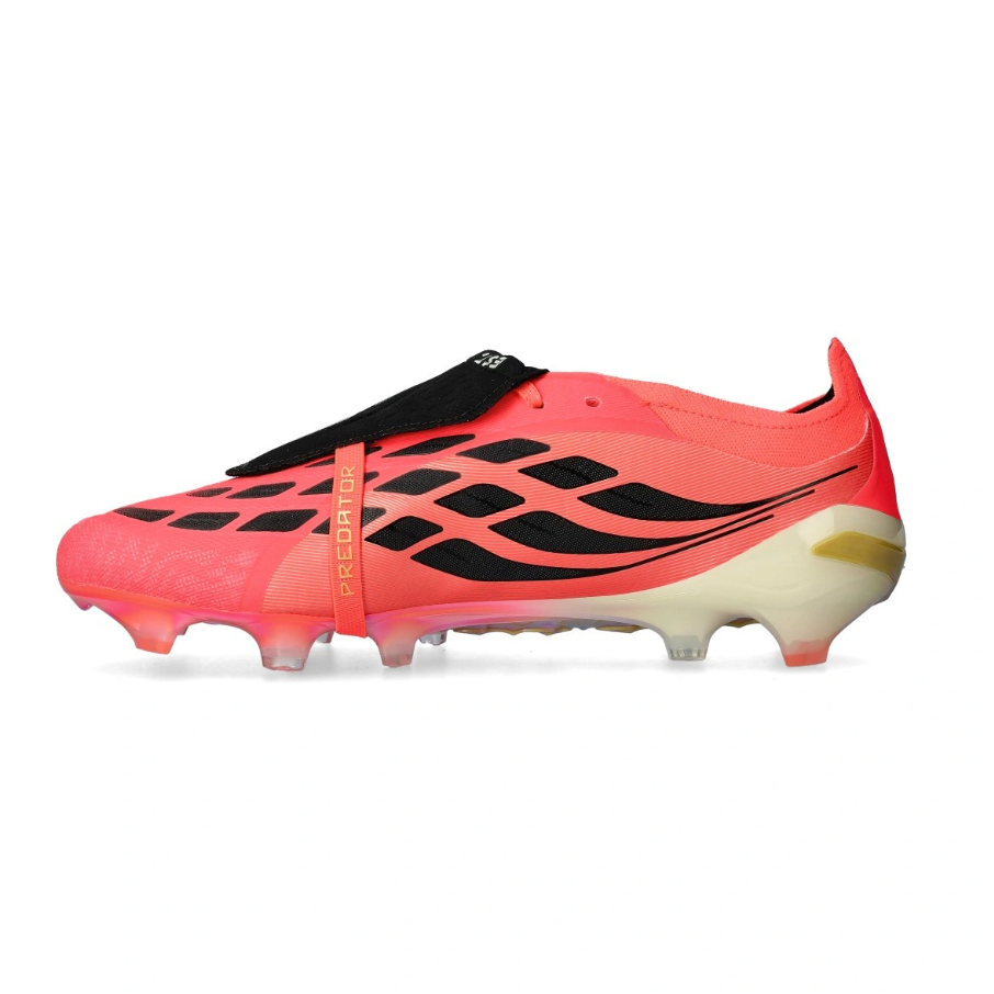 Predator Elite Fold-over Tongue Road to Glory FG