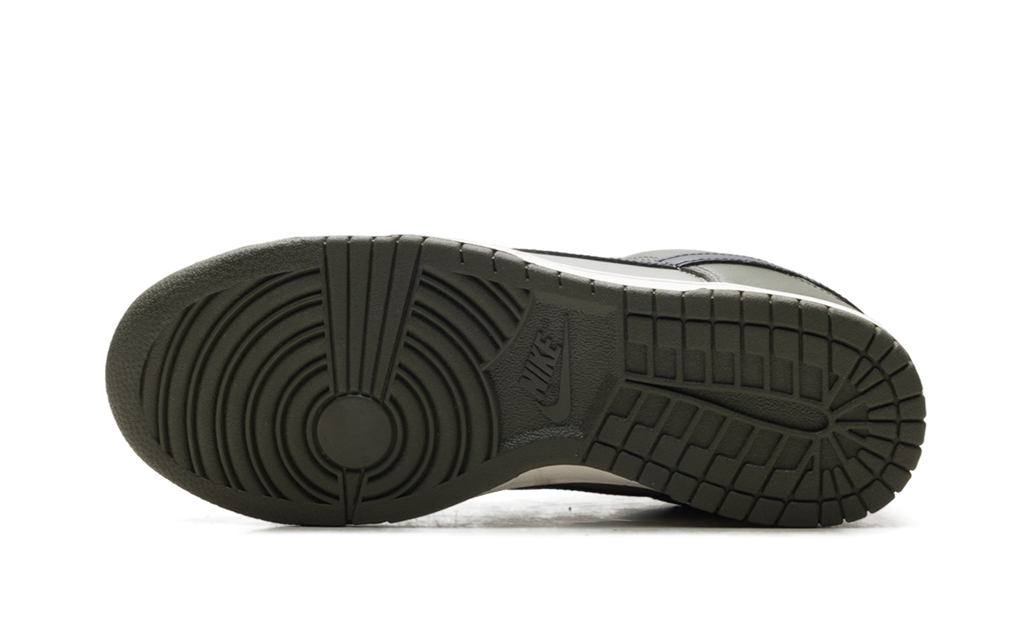 Dunk Low Retro "Cargo Khaki" HF5441 300