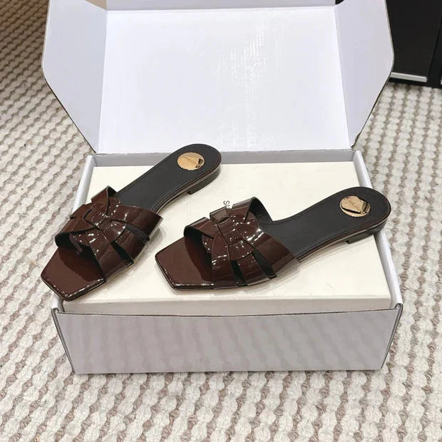 YSL 26ss Flat Slippers Patent Leather