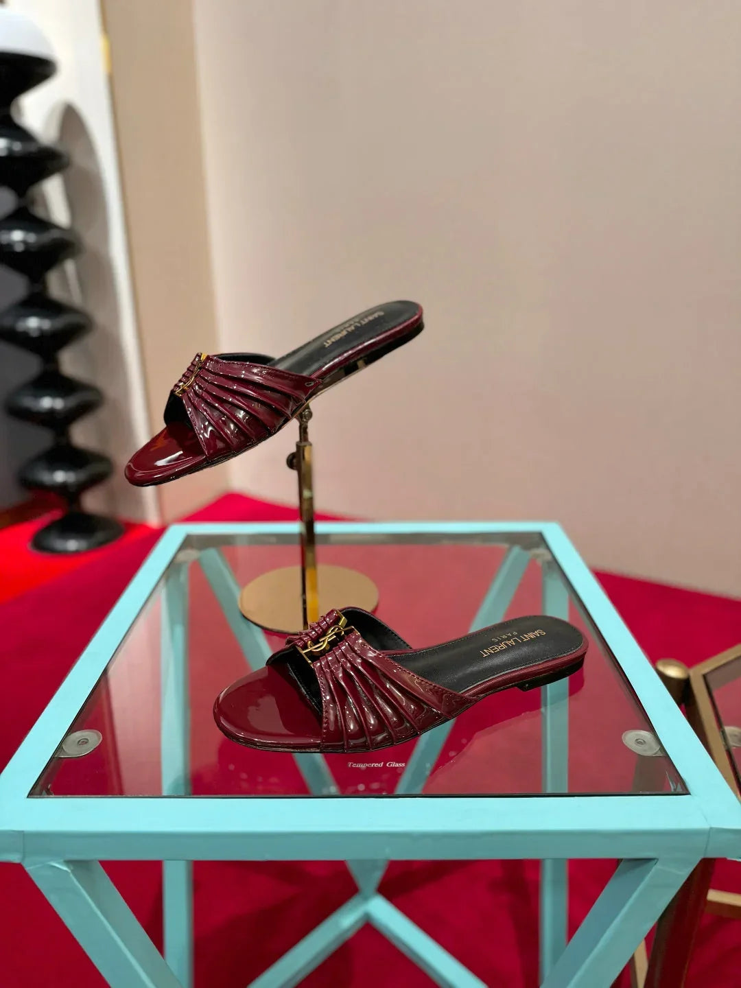 YSL 2026 Flat Sandal Smooth Calfskin 925205