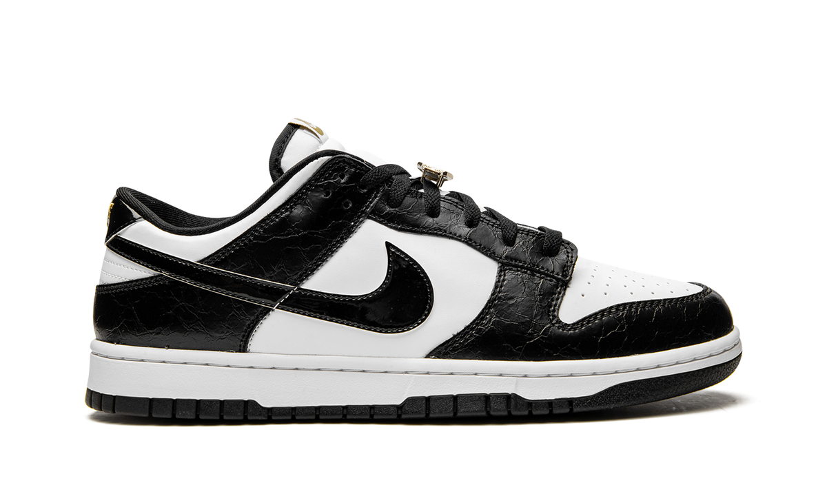 Dunk Low "World Champs - Black White" DR9511 100