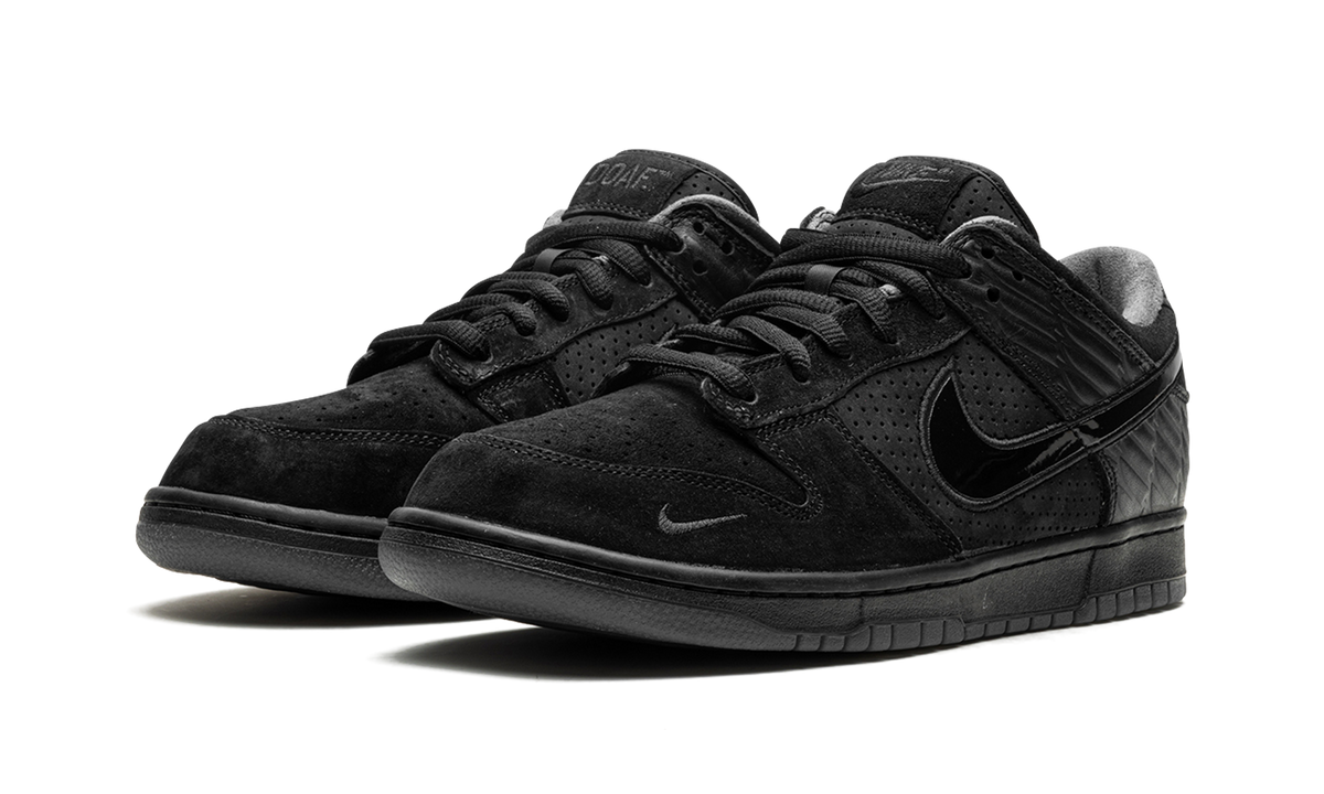 Dunk Low Black "Division Street - What The Duck Alternate" HV1470 001