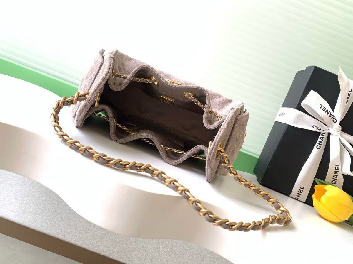CC 26c Hobo Bag 22cm Grey Suede