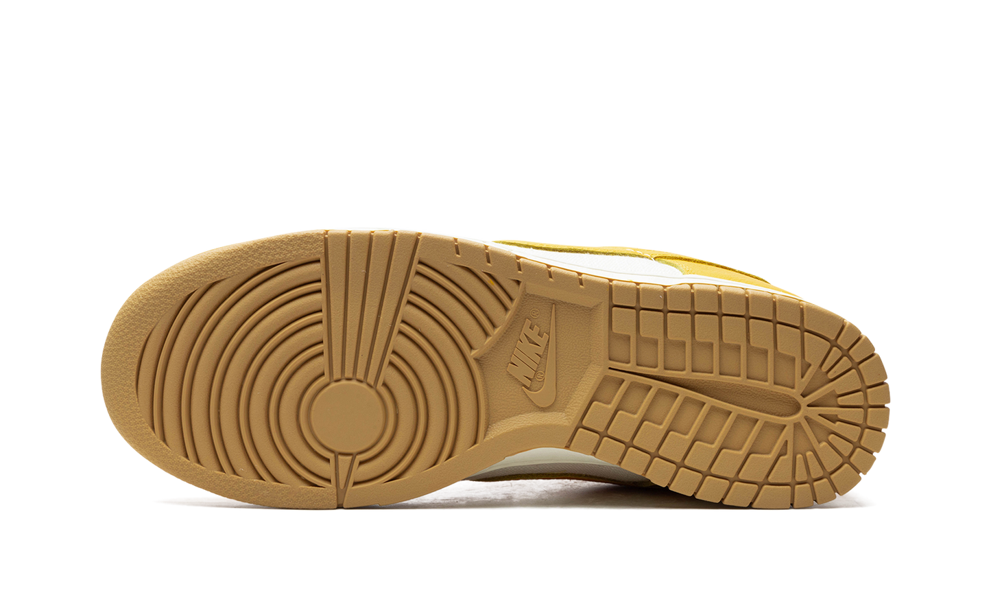 Dunk Low "University Gold" HF4867 739