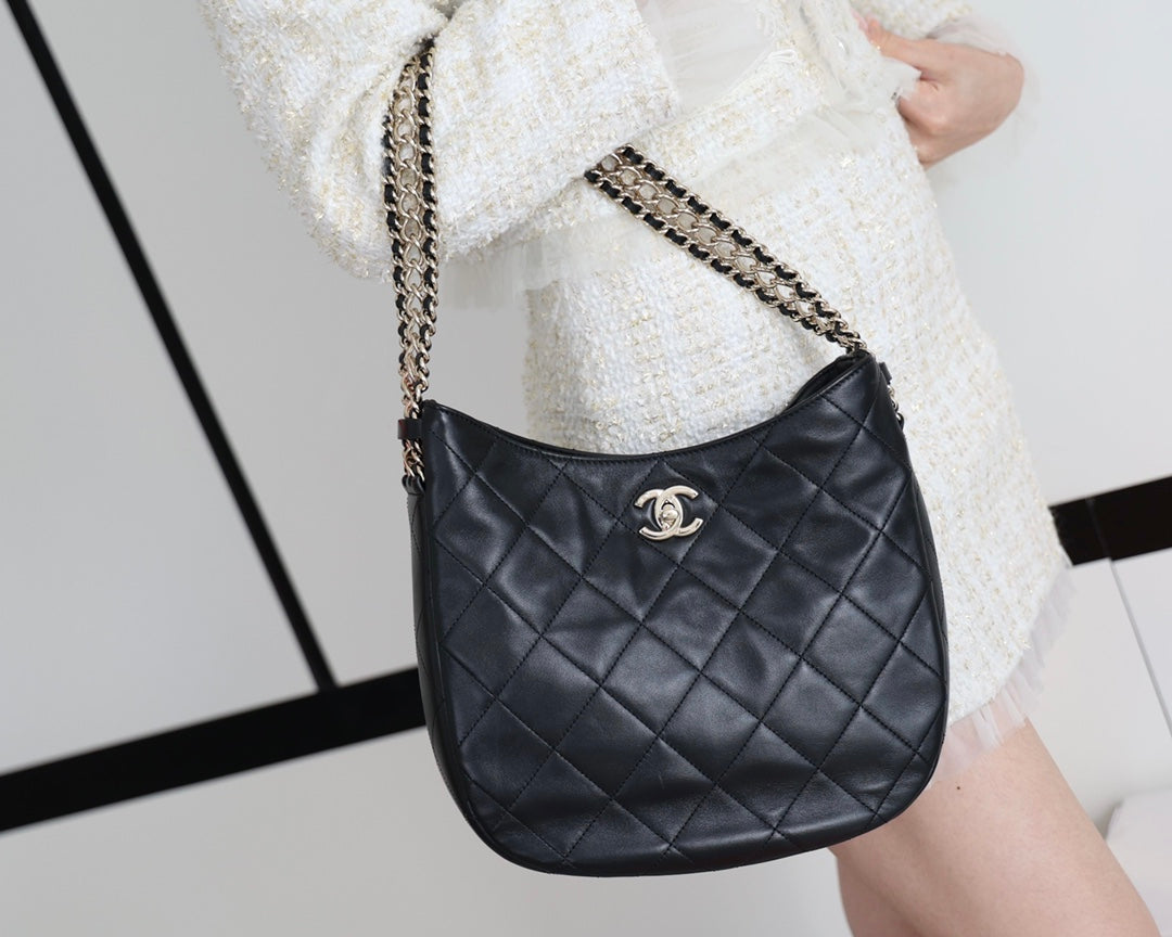 CC 22p Turnlock Hobo 26cm Quilted Black Lambskin Light GHW
