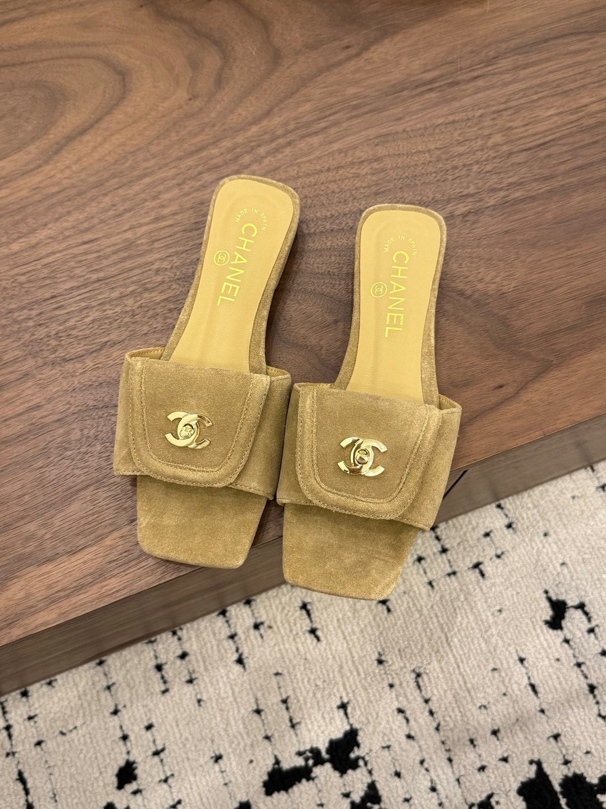 Chanel 2026 Double C Buckle Square Toe Slipper 857303