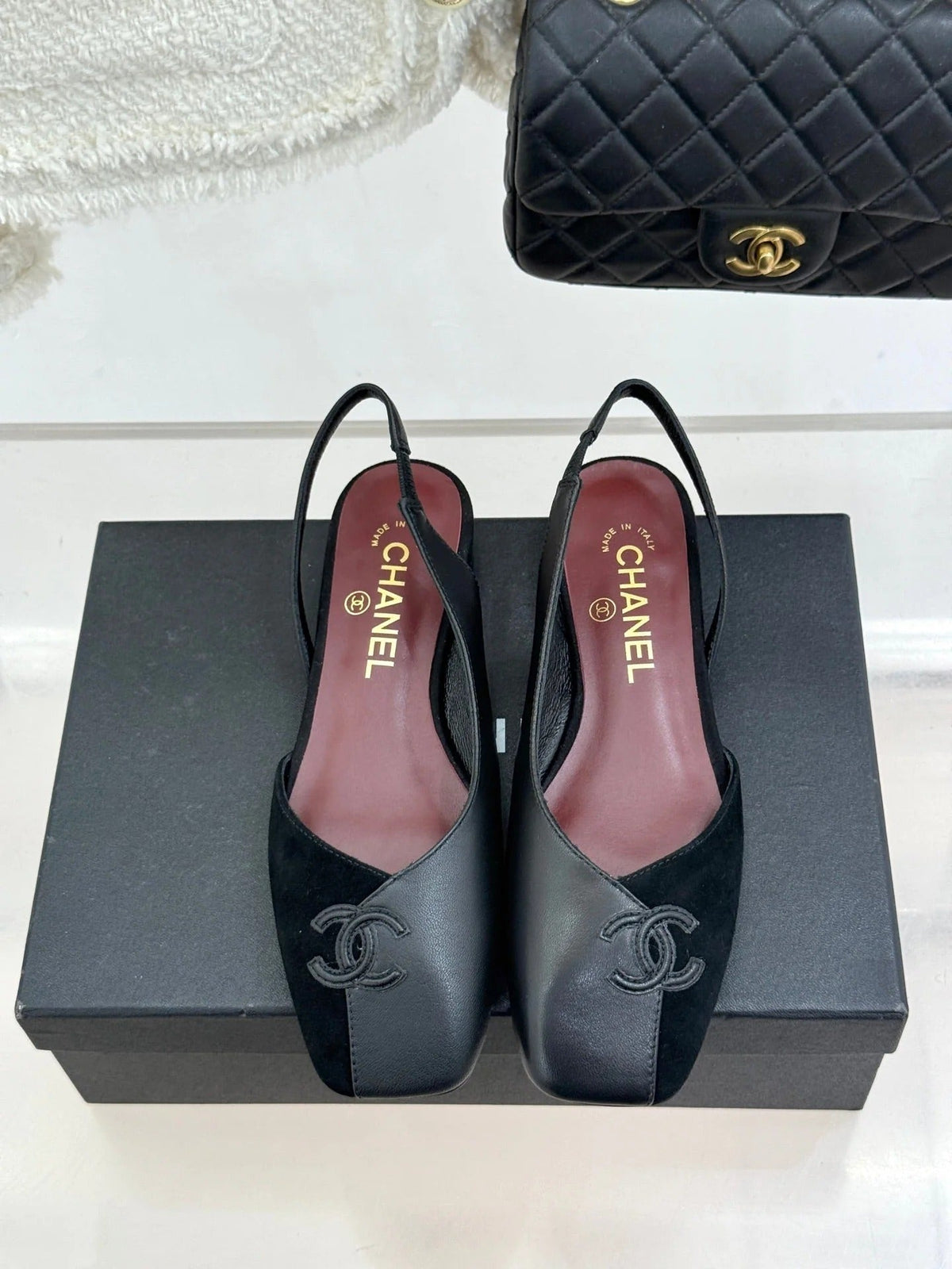 Chanel 26SS Color-Blocked Slingback Black Gray in Deerskin Cowhide 706359