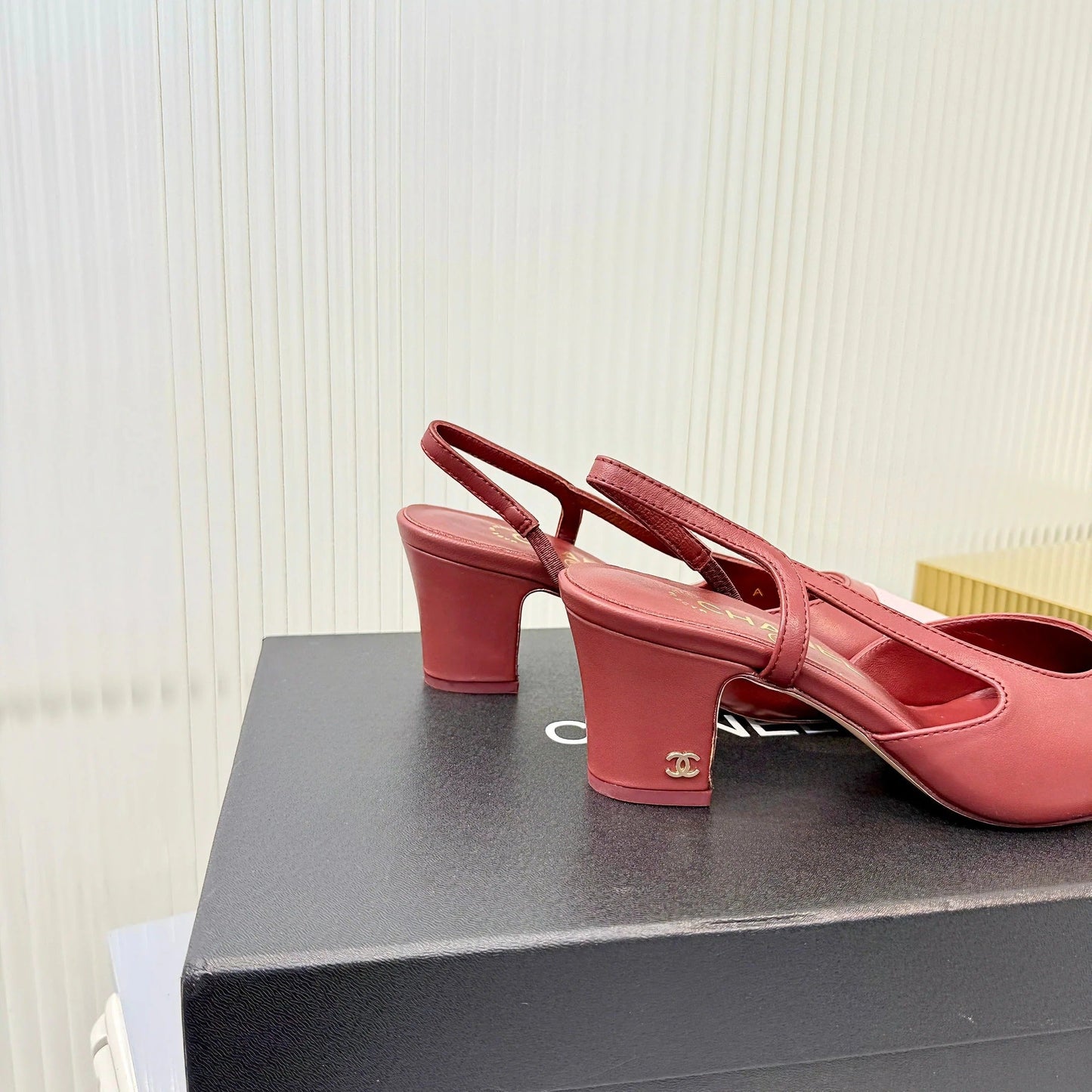 CC 26 Slingback High Heel 6.5cm Red Pink Lambskin 714023