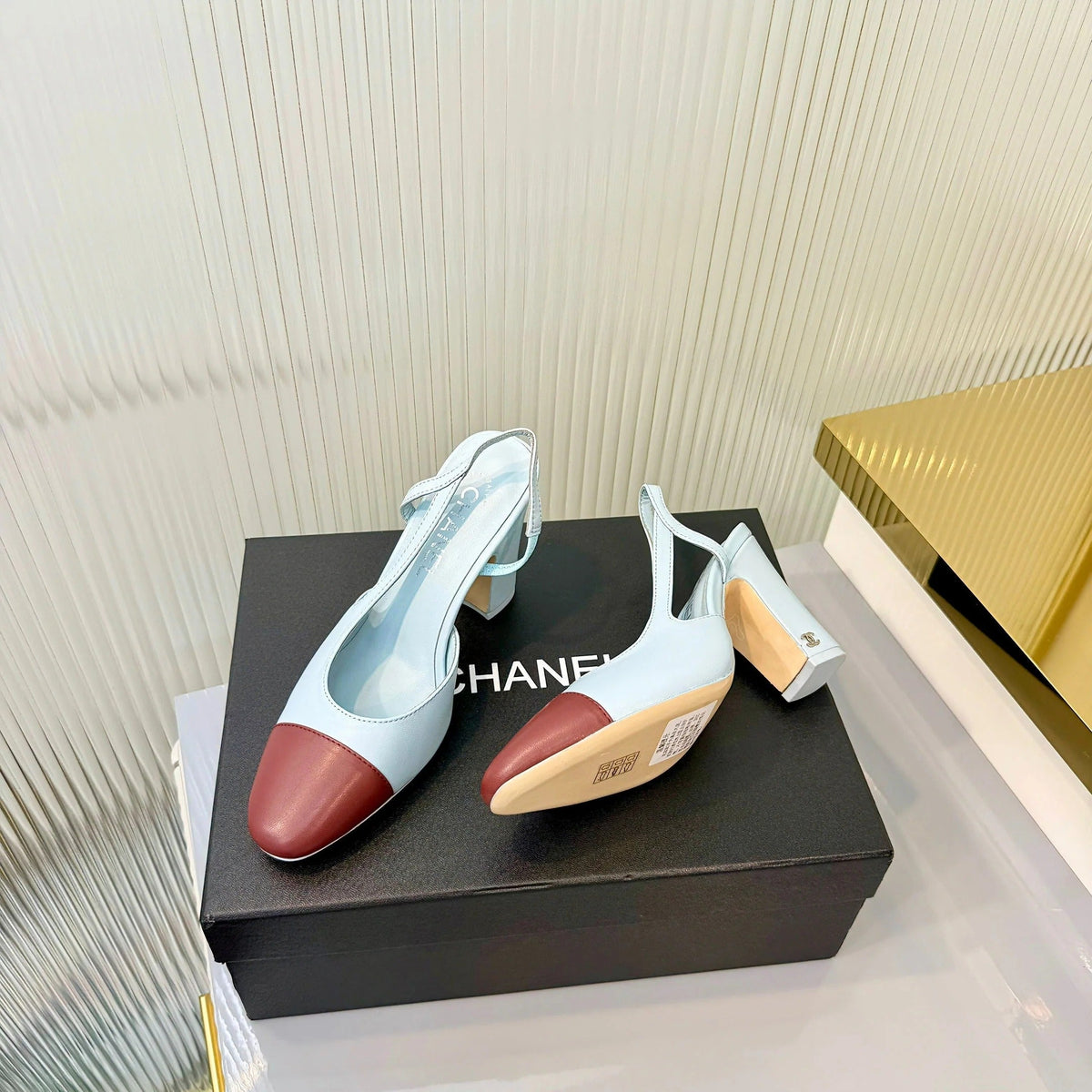CC 26 Slingback High Heel 9cm Light Blue Burgundy Lambskin 714016