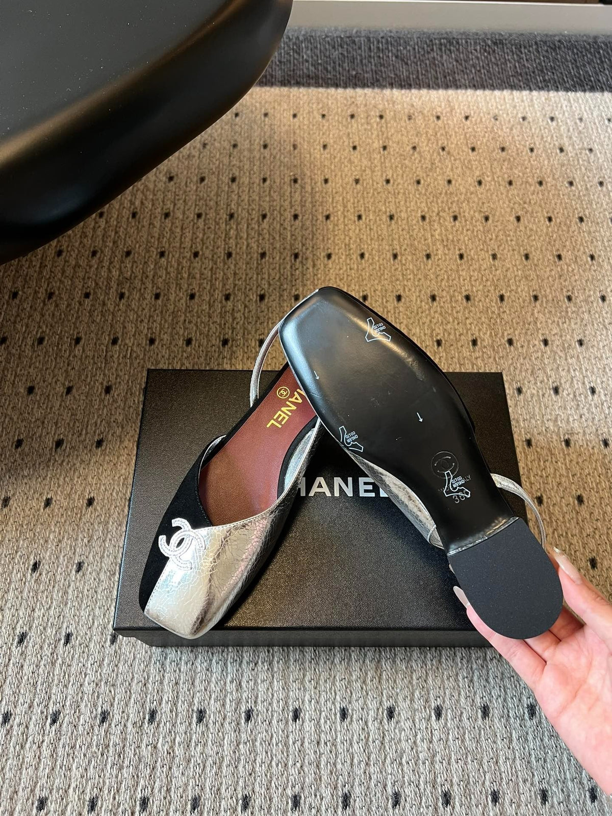 Chanel 26SS Color-Blocked Slingback Silver Black in Lambskin 708085