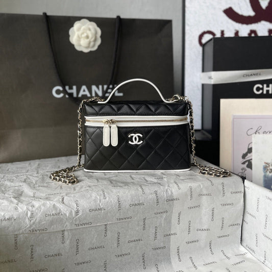 CC Top Handle Long Vanity Case 19.5cm Black Lambskin